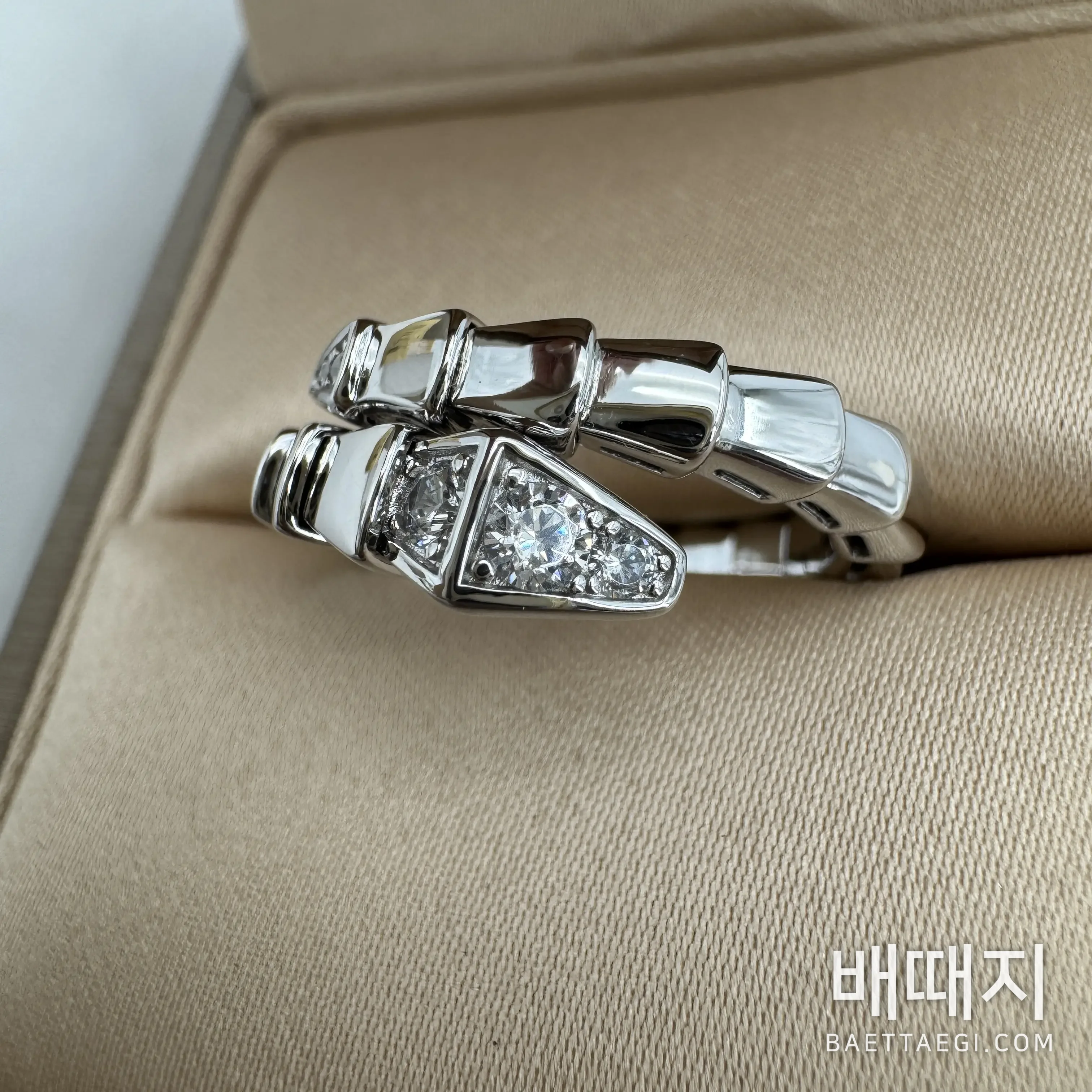 불가리 세르펜티 바이퍼 다이아몬드 반지 검수사진 4