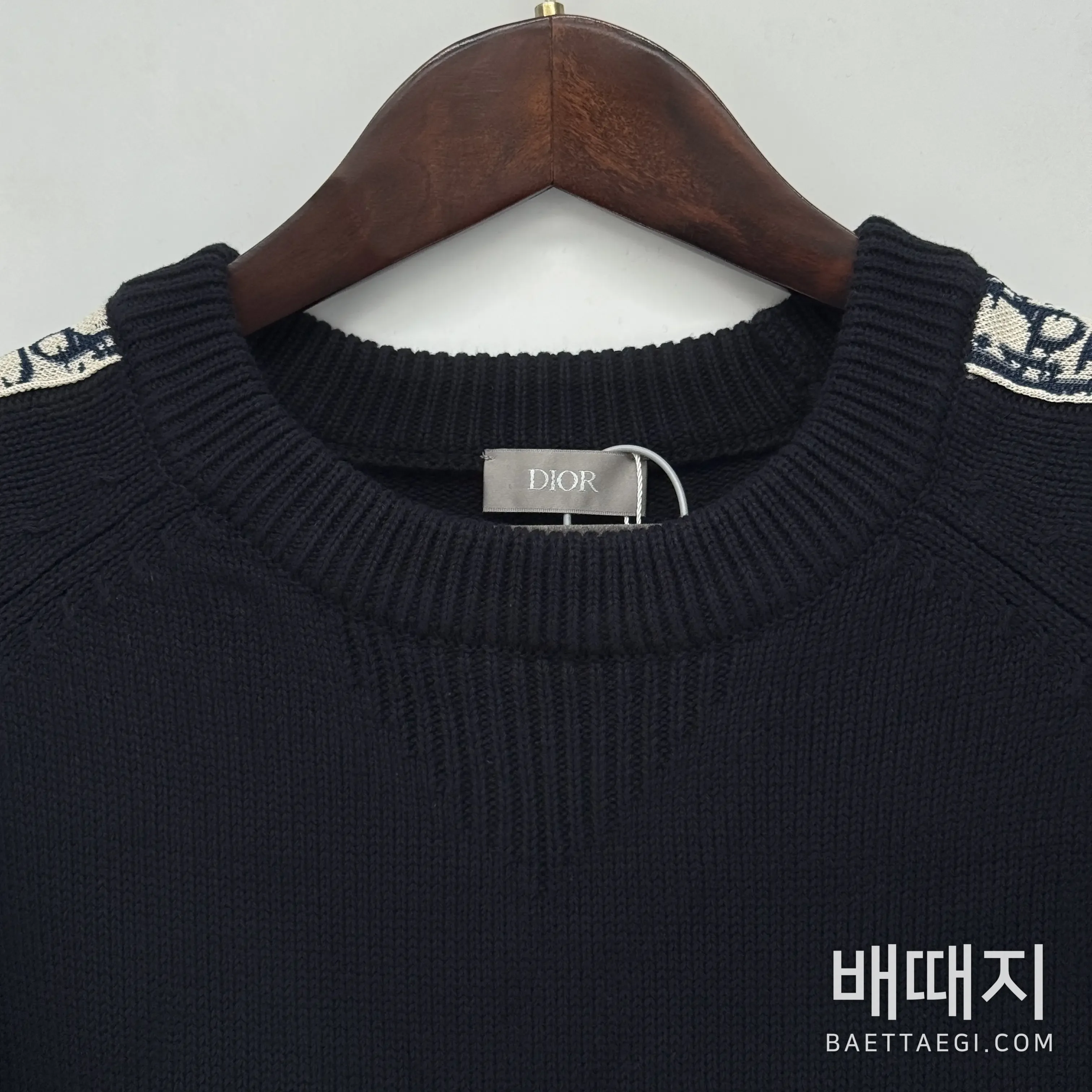 디올 사이드 레터 자카드 니트 198639 검수사진 3
