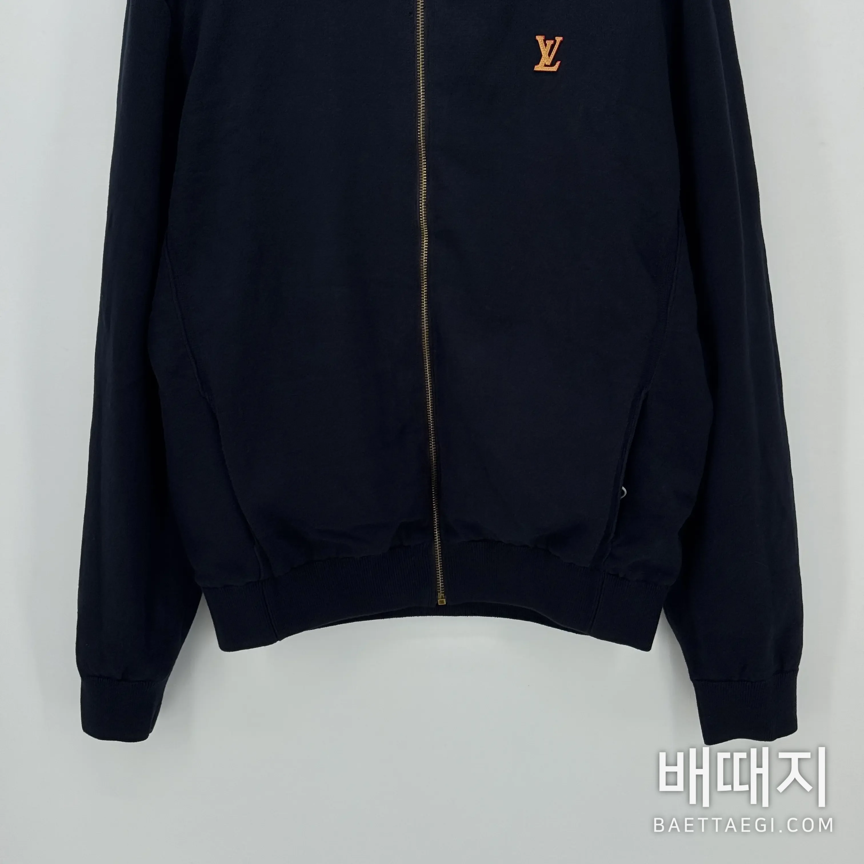루이비통 나일론 혼방 지퍼 터틀넥 자켓 113912 검수사진 5