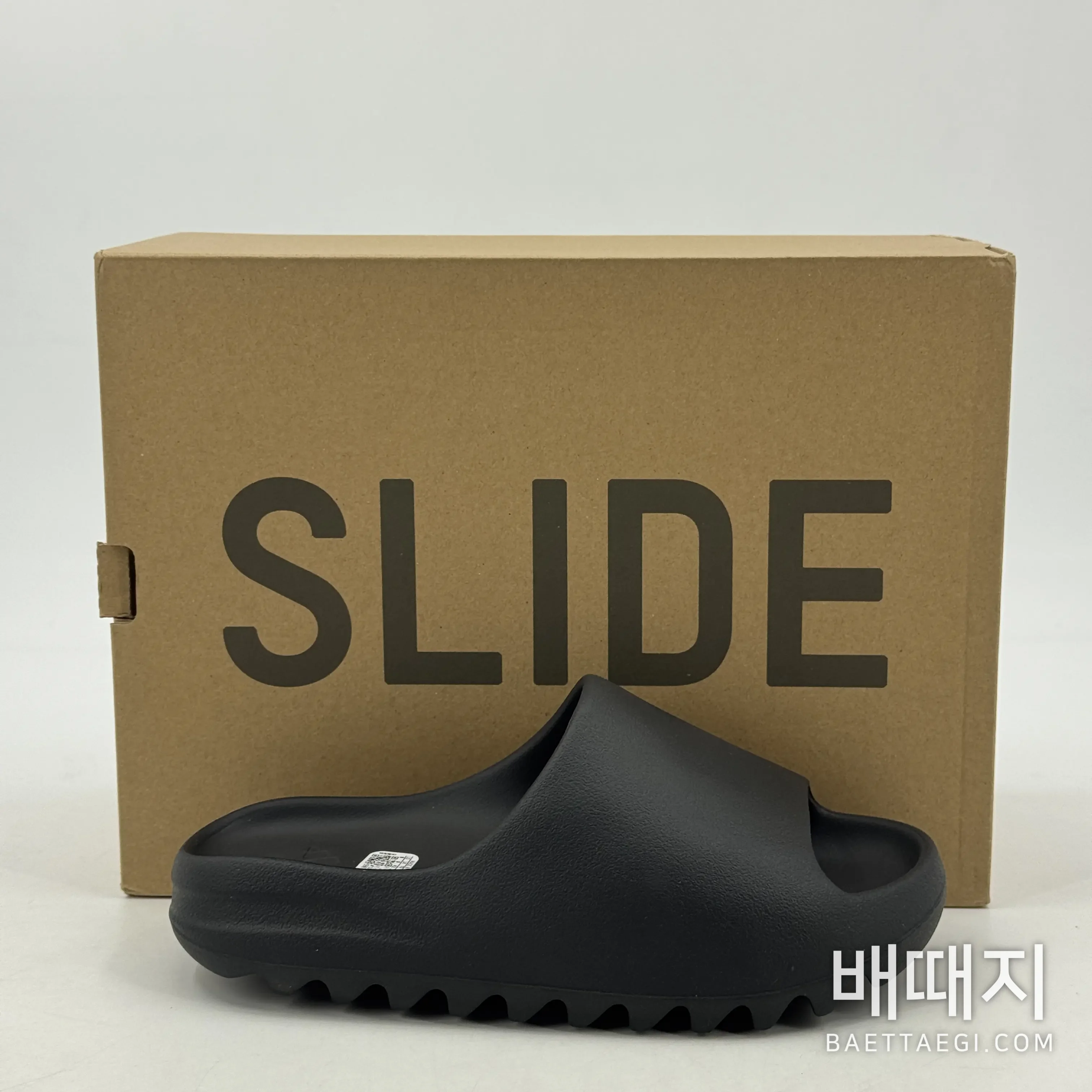 아디다스 이지 슬라이드 HQ6448 200640 Adidas Yeezy Slide Resin 검수사진 2