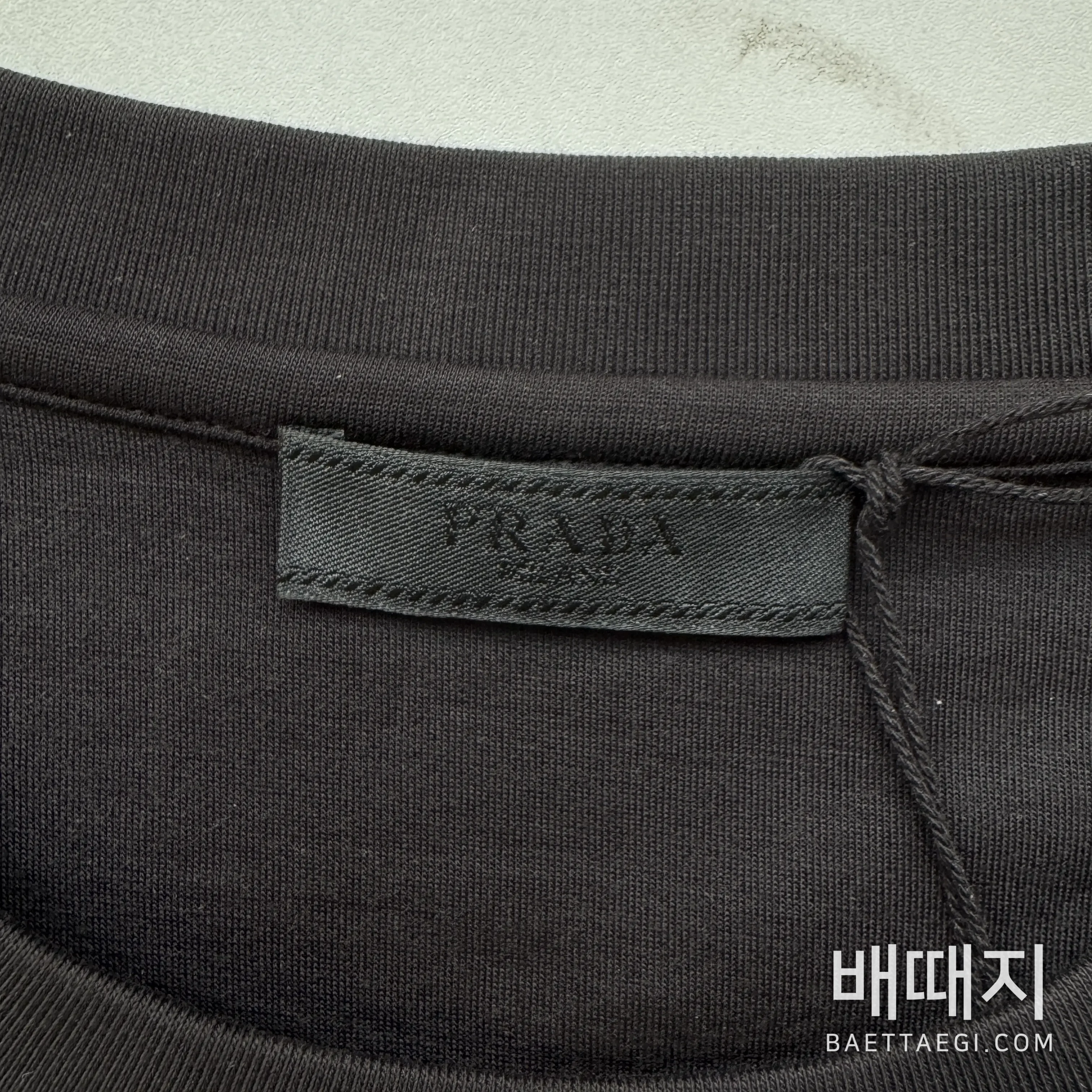 프라다 남성 긴팔 티셔츠 199277 검수사진 6
