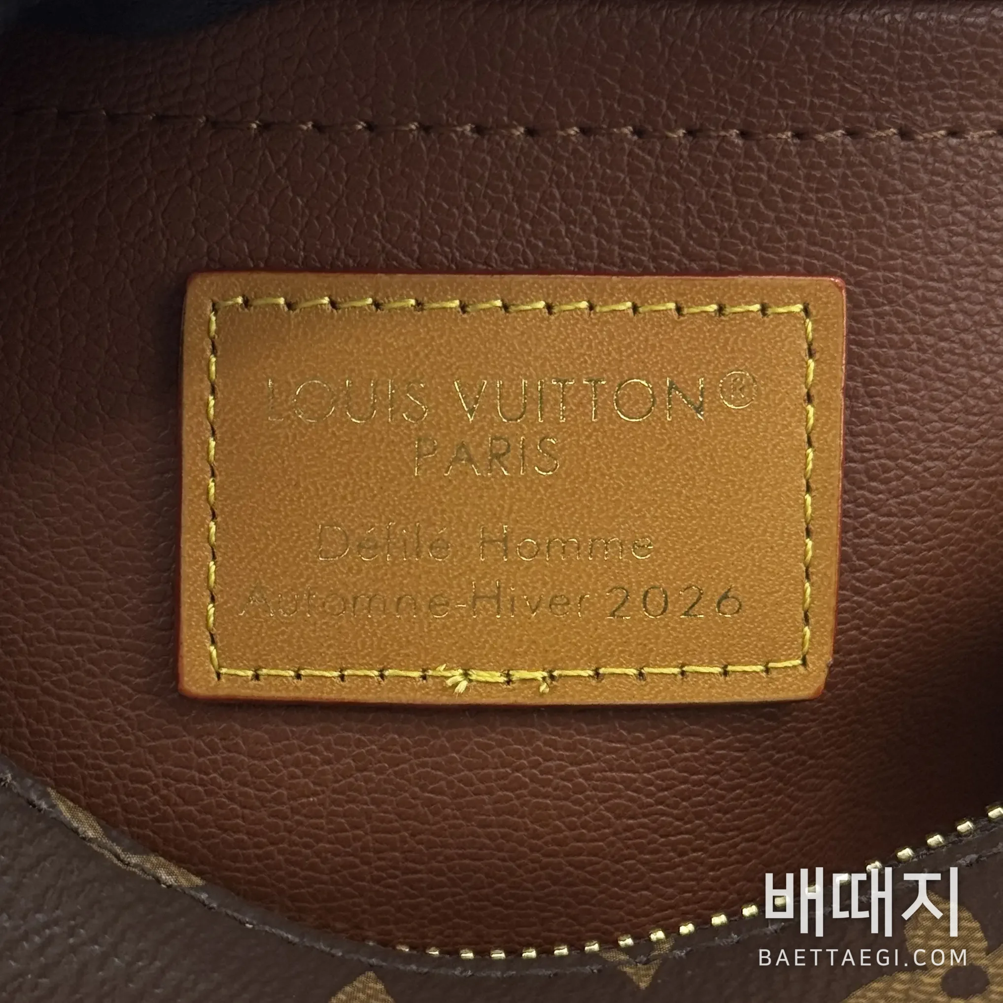 루이비통 락커 돕 키트 카고 가방 M2A501 검수사진 2