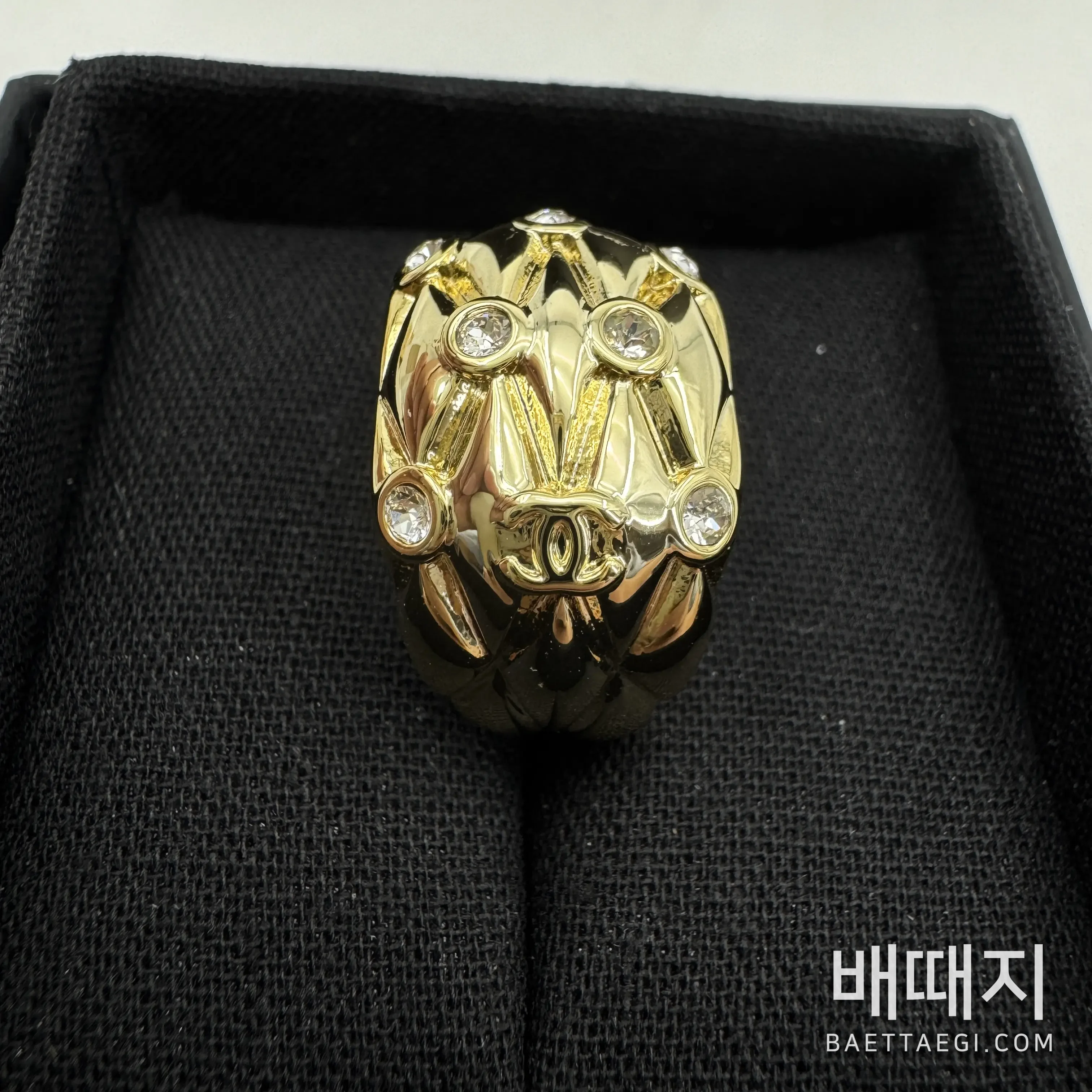 샤넬 다이아몬드 패턴 더블 C 골드 반지 179628 검수사진 4