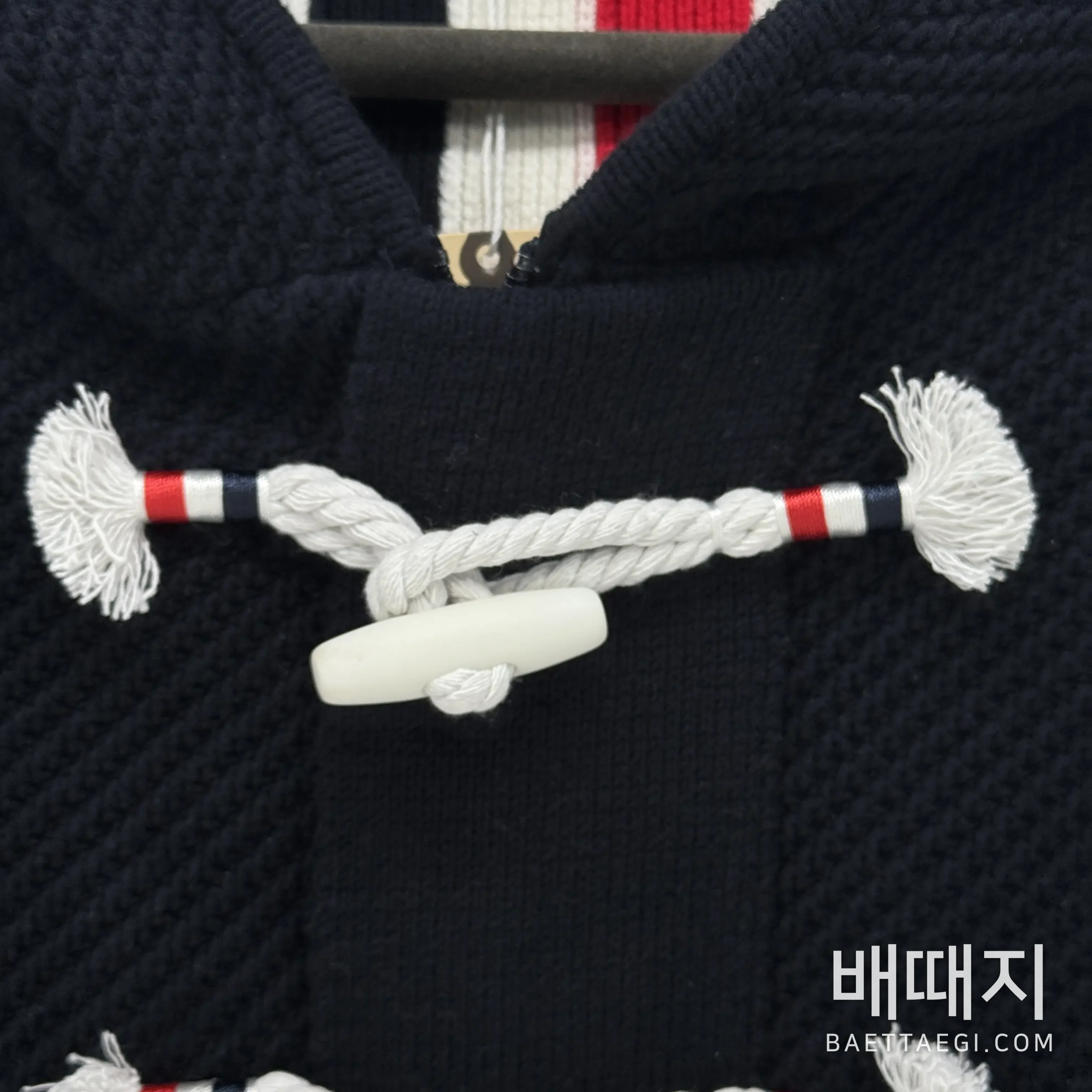 톰브라운 트윌 스티치 백삼선 자켓 검수사진 5