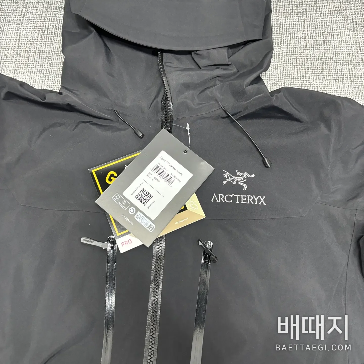 아크테릭스 [TZ] 알파 SV 자켓 7세대 블랙 200136 Arc'teryx Alpha SV Jacket 7 Black 검수사진 4