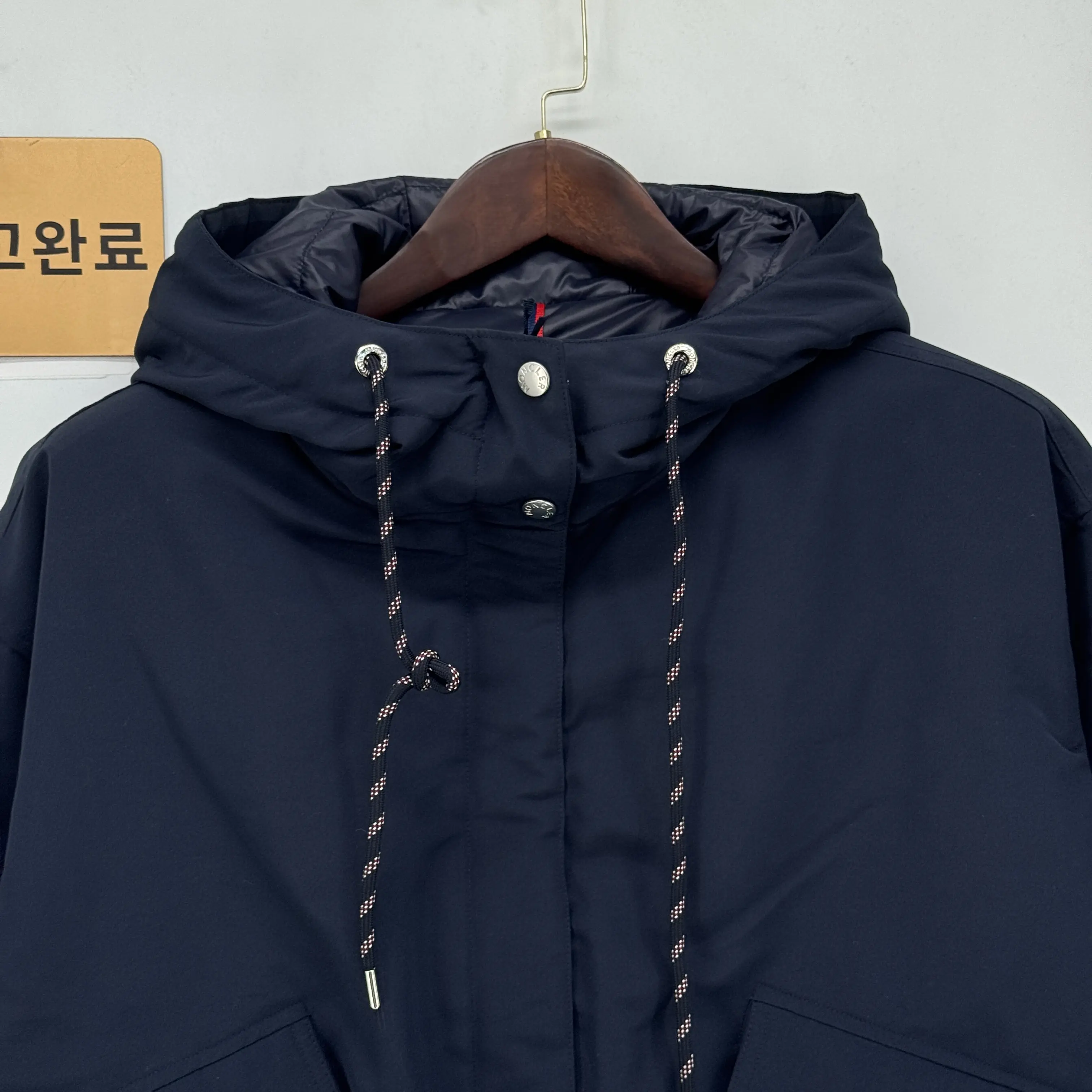 몽클레르 유칼립투스 후드 쇼트 다운 자켓 156312 검수사진 2