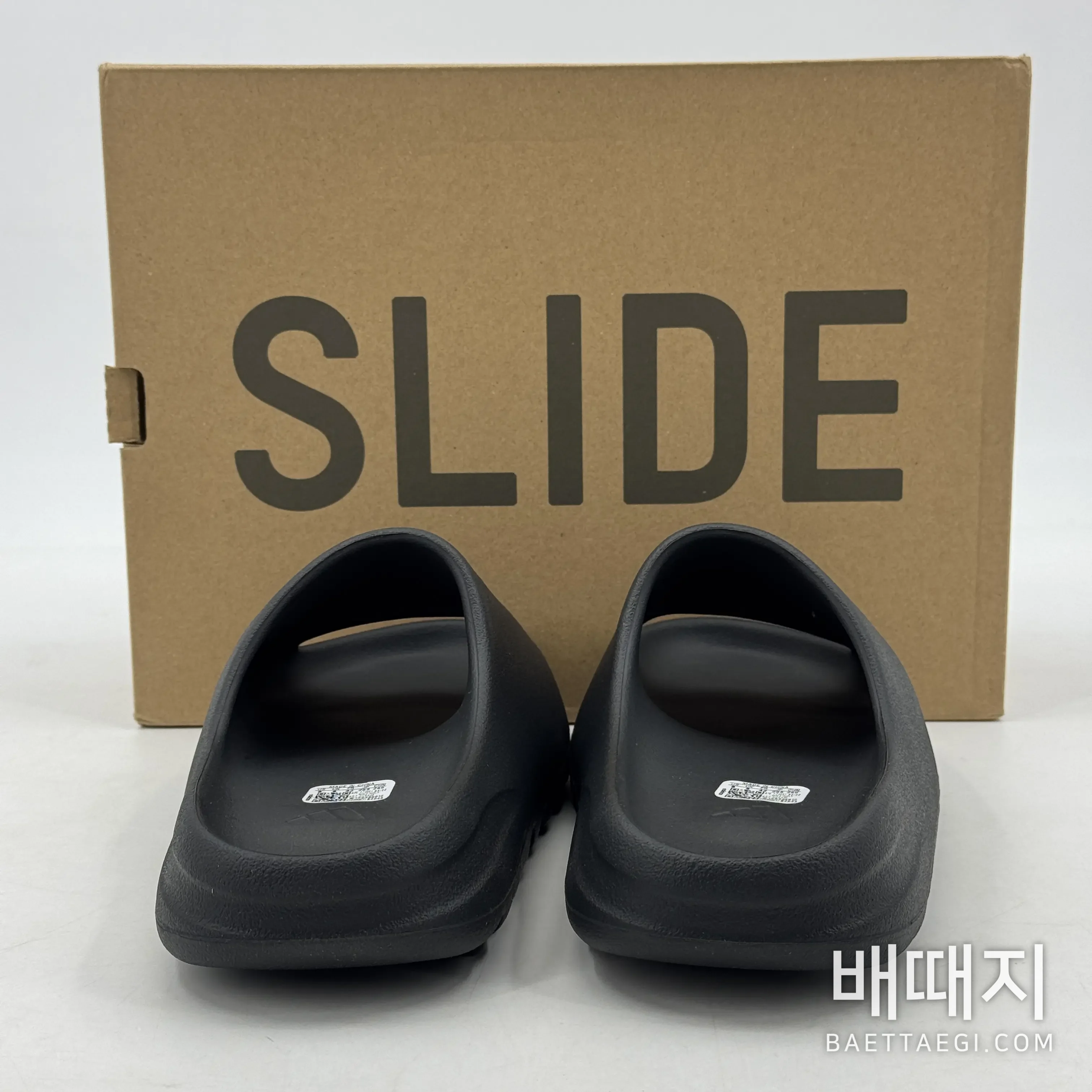 아디다스 이지 슬라이드 HQ6448 200640 Adidas Yeezy Slide Resin 검수사진 5