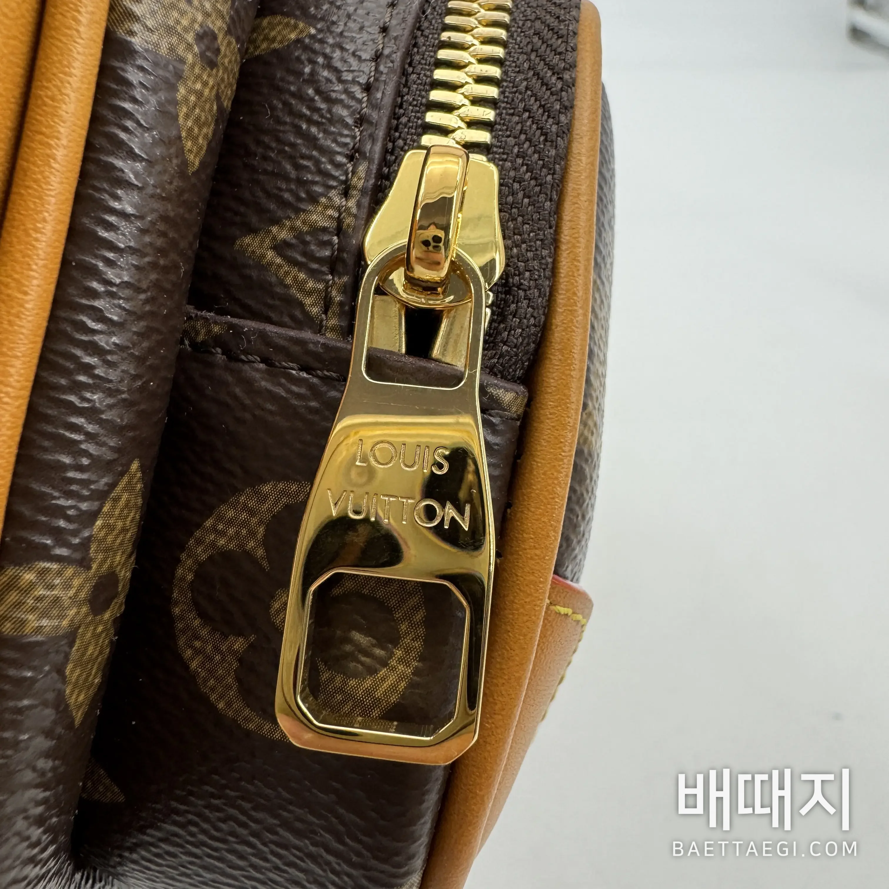 루이비통 락커 돕 키트 카고 가방 M2A501 검수사진 5