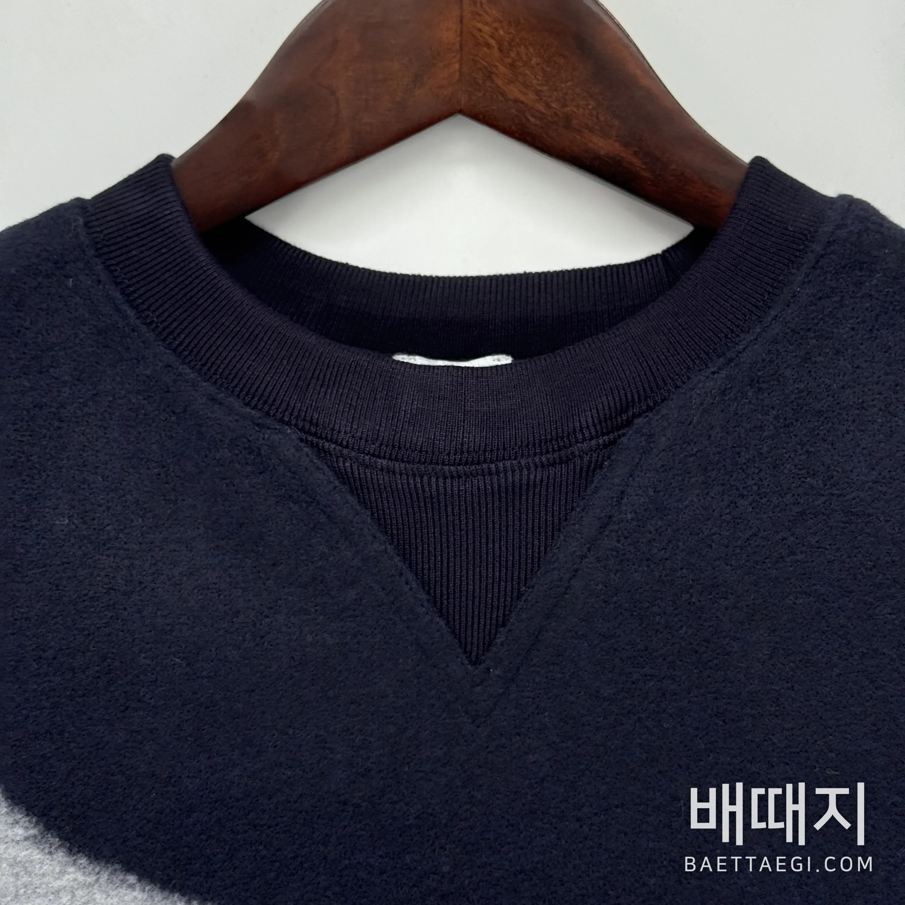 로에베 아나그램 자카드 울 니트 198418 검수사진 3