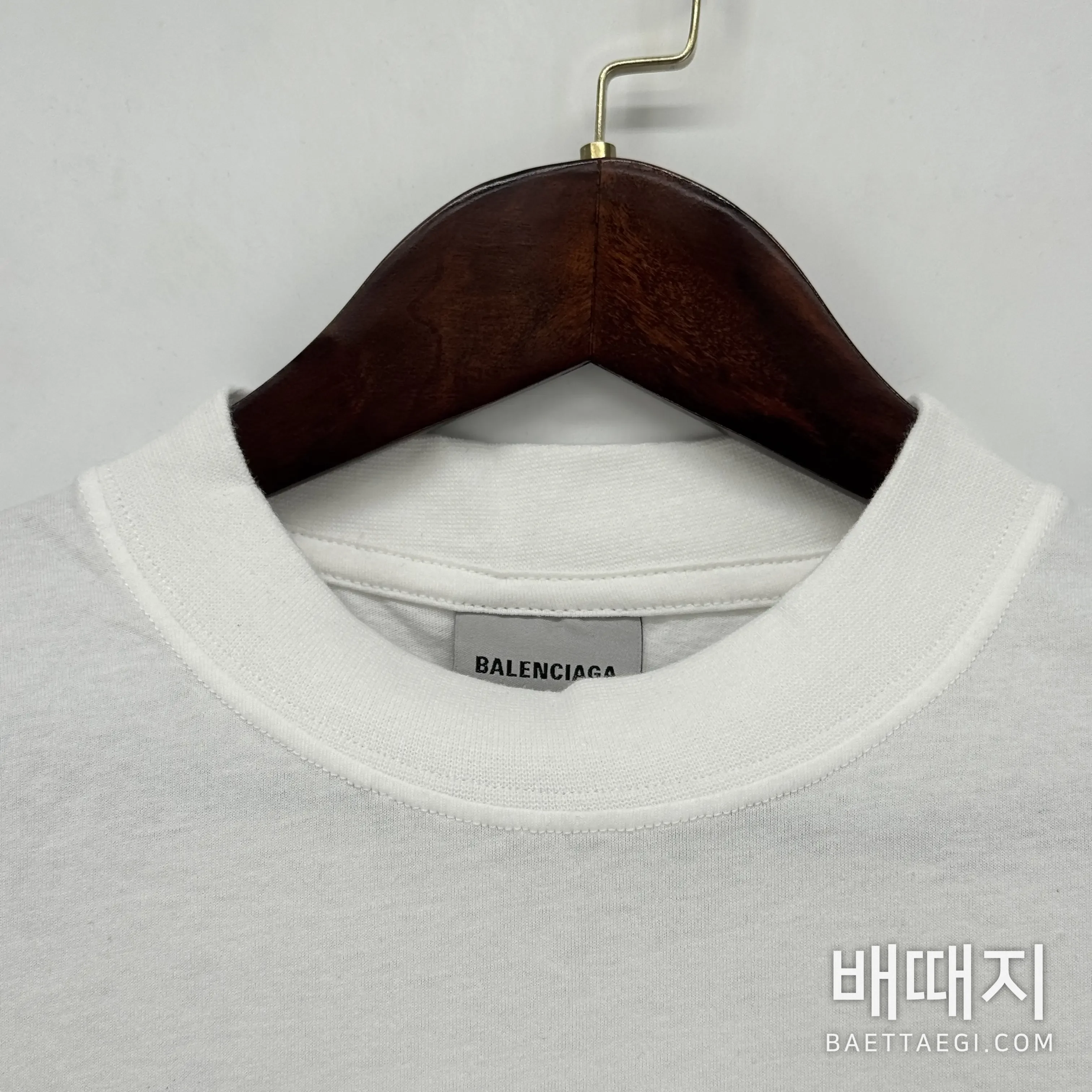 발렌시아가 남성 코마 코튼 긴팔 티셔츠 179176 검수사진 2