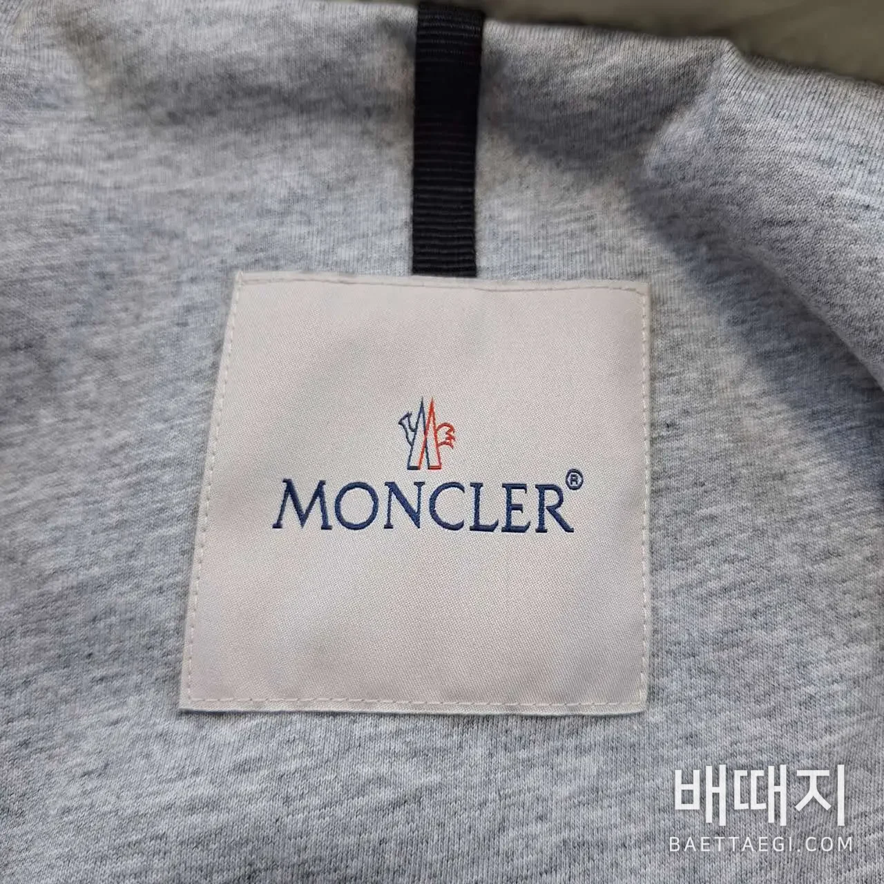 몽클레르 스탠드 카라 코튼 자켓 159880 검수사진 3
