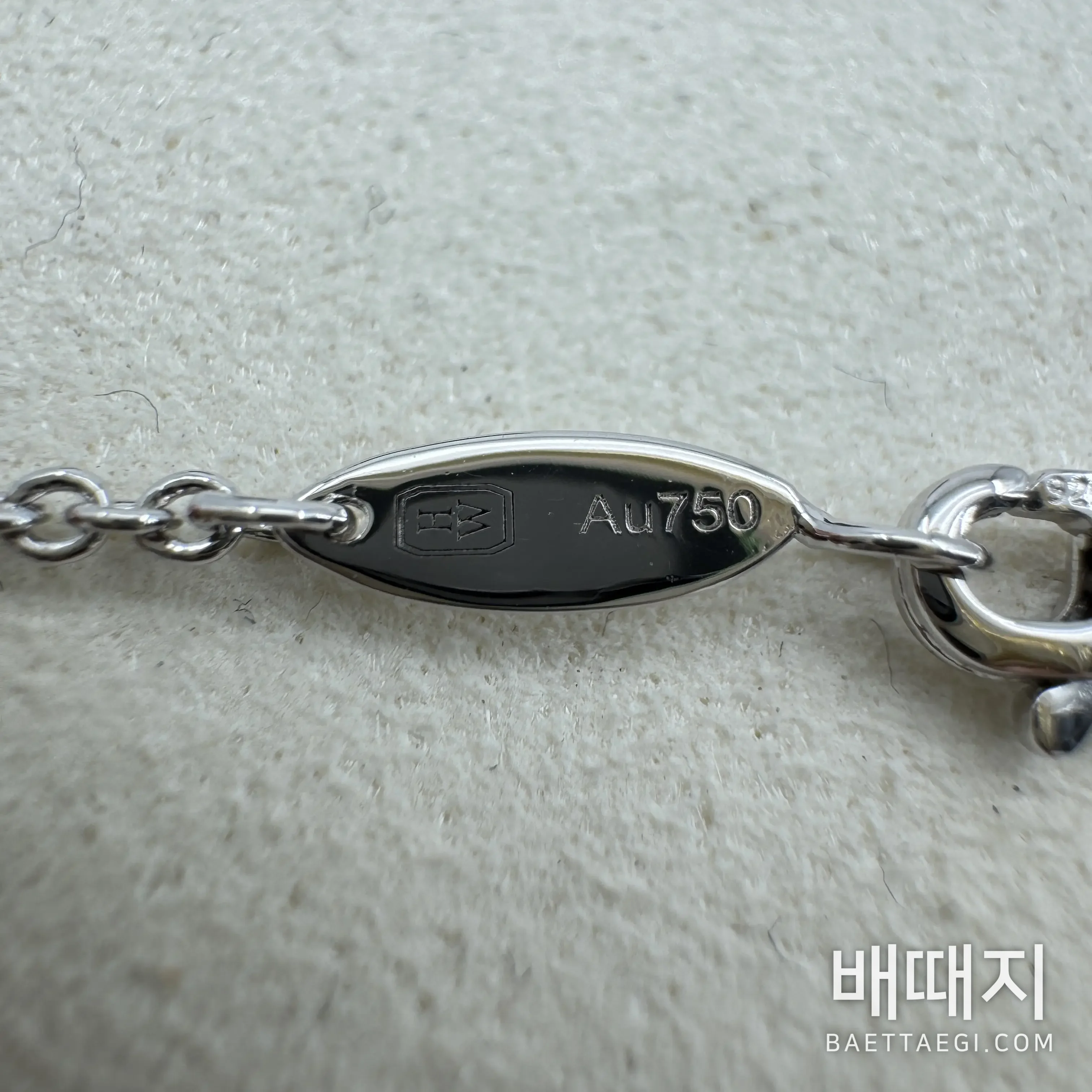 그라프 다이아몬드 꽃 모양 후프 목걸이 130904 검수사진 2