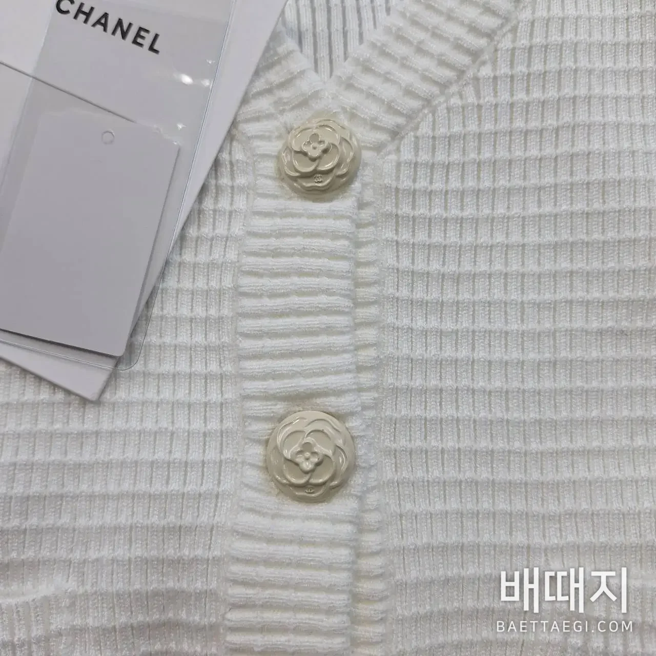 샤넬 카멜리아 싱글 브레스티드 V넥 울 가디건 155610 검수사진 4