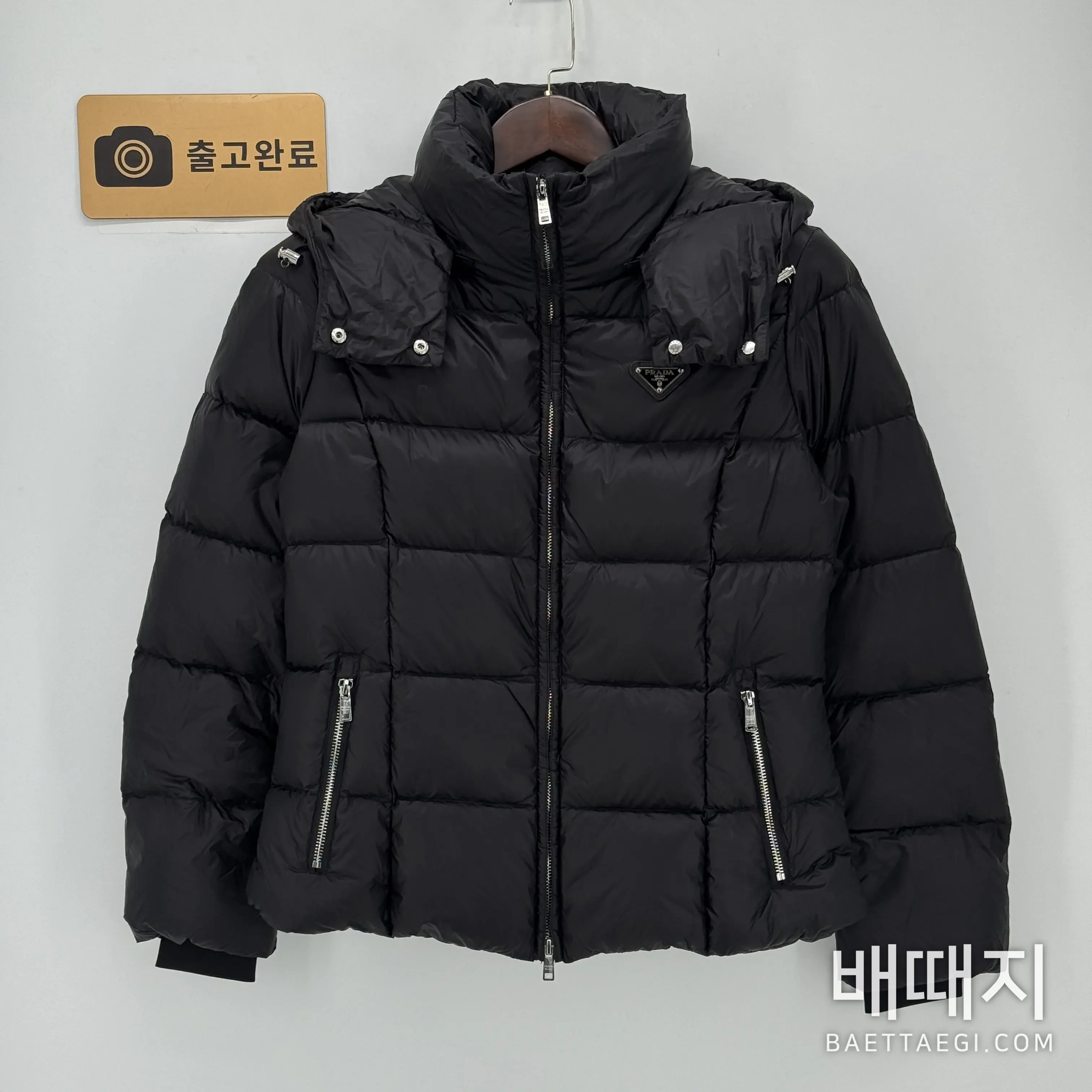프라다 후드 슬림핏 여성 다운 패딩 재킷 155696 검수사진 1