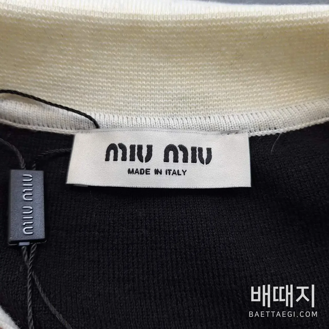 미우미우 컬러 블록 라펠 울 니트 가디건 154665 검수사진 3