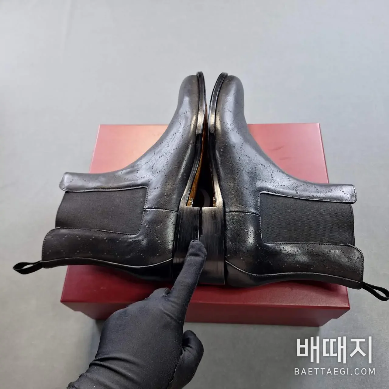 구찌 부츠 남성 가죽 더블 G 펀칭 디테일 205494 검수사진 5