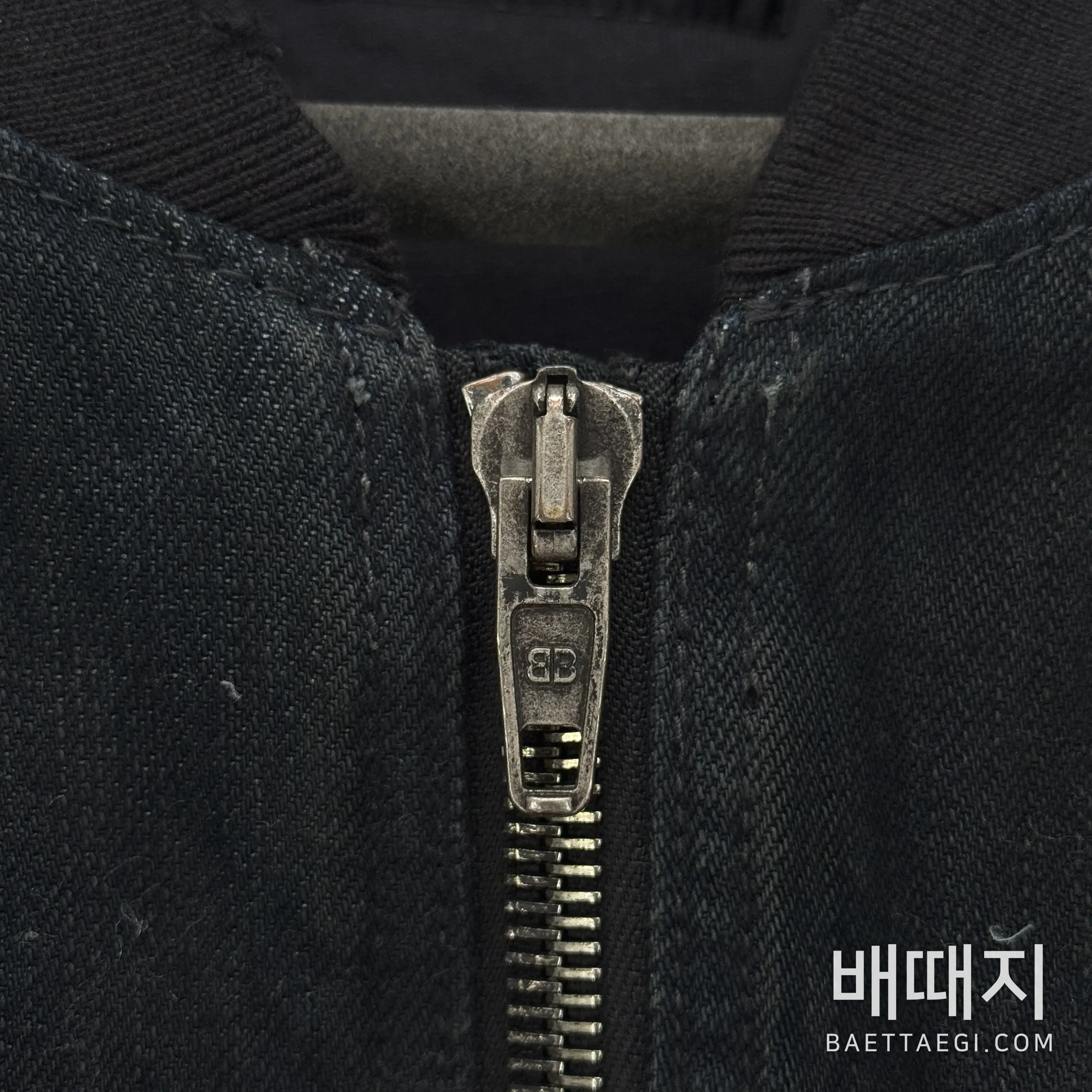 발렌시아가 데미지 가공 스플래터 잉크 데님 자켓 남성 자켓 157657 검수사진 7
