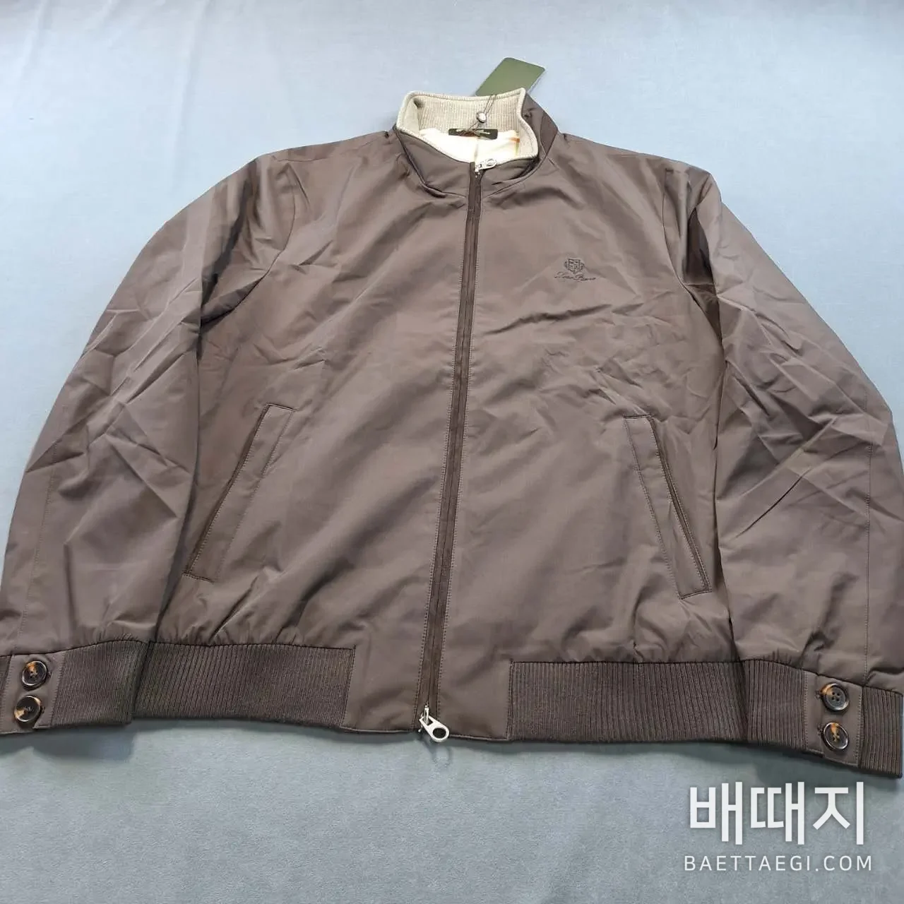 로로피아나 나일론 방풍 남성 자켓 26SS 검수사진 1