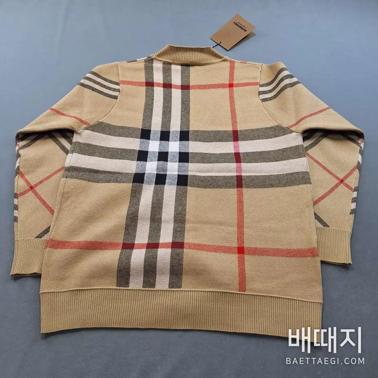 버버리 클래식 체크 울 가디건 158838 검수사진 2
