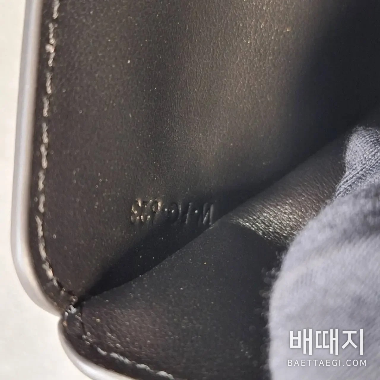 셀린느 지갑 22625 검수사진 7