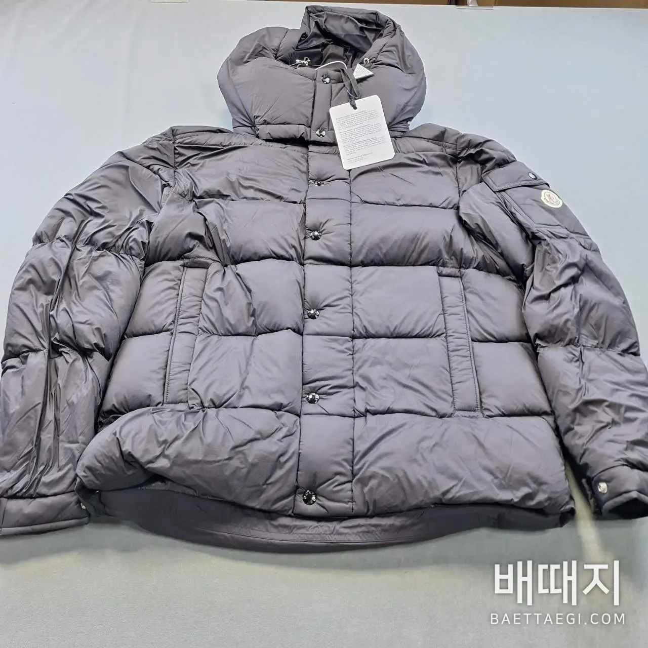몽클레르 베제르 쇼트 다운 자켓 159453 검수사진 1
