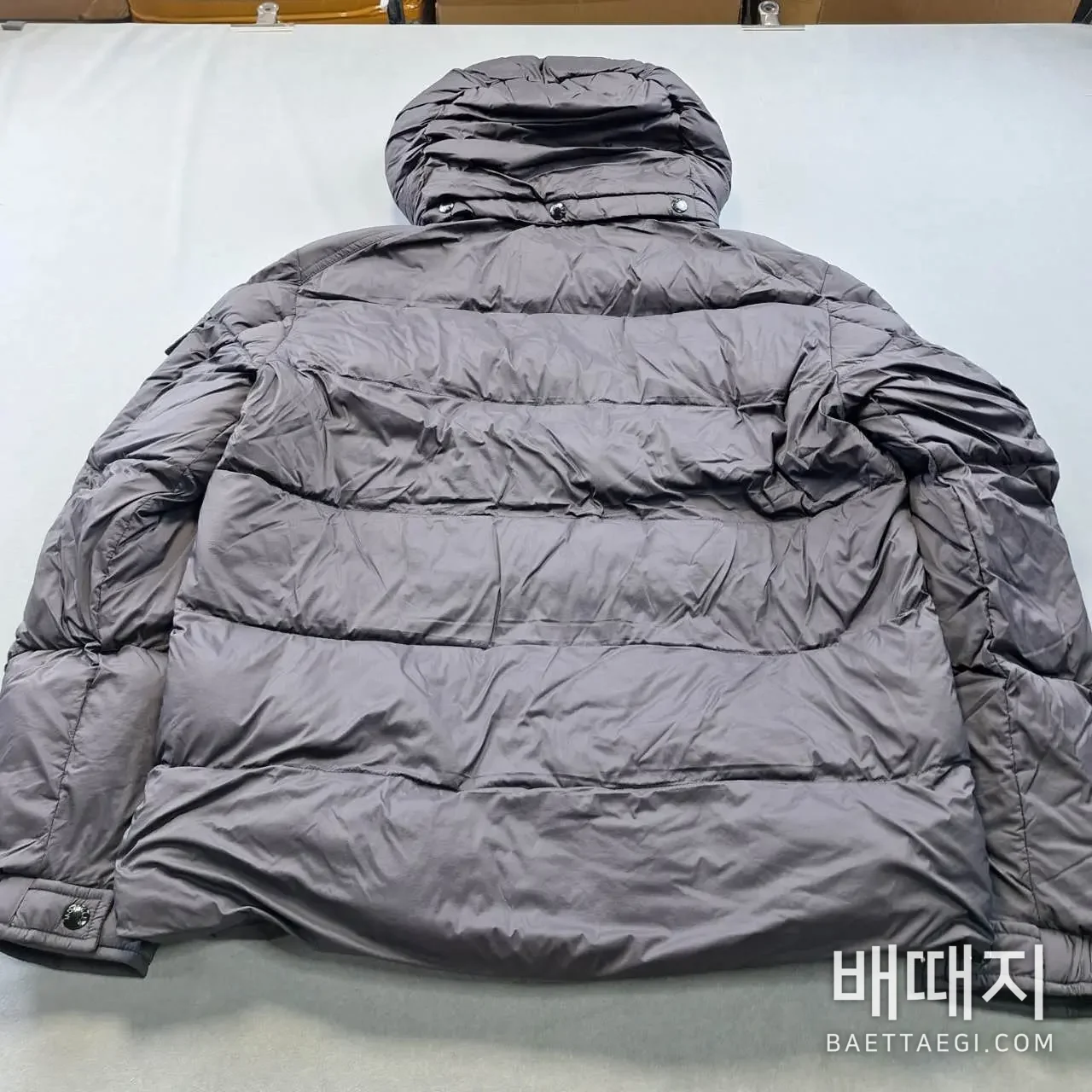 몽클레르 베제르 쇼트 다운 자켓 159453 검수사진 2