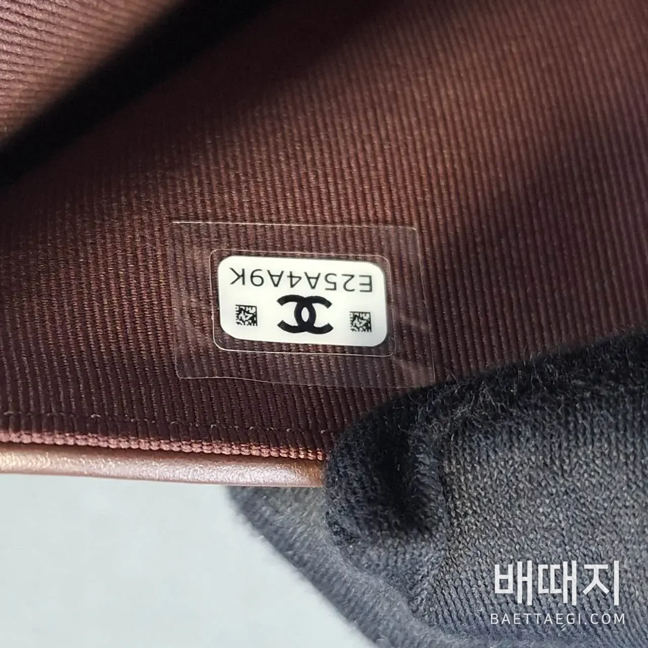 샤넬 다이아몬드 스티치 더블 C 로고 지갑 167612 검수사진 2