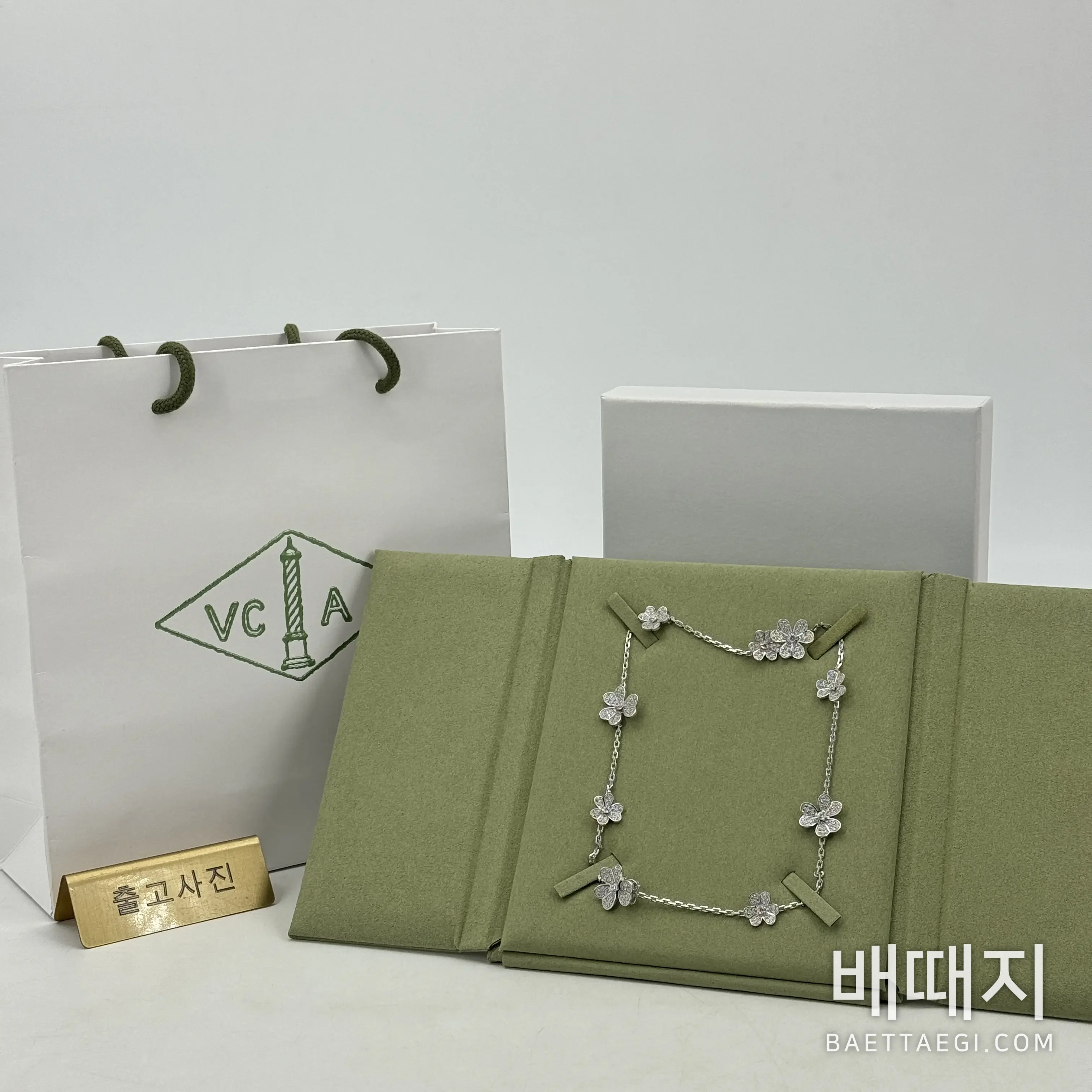 반클리프앤아펠 프리볼 하트 나인플라워 다이아몬드 목걸이 206523 검수사진 6