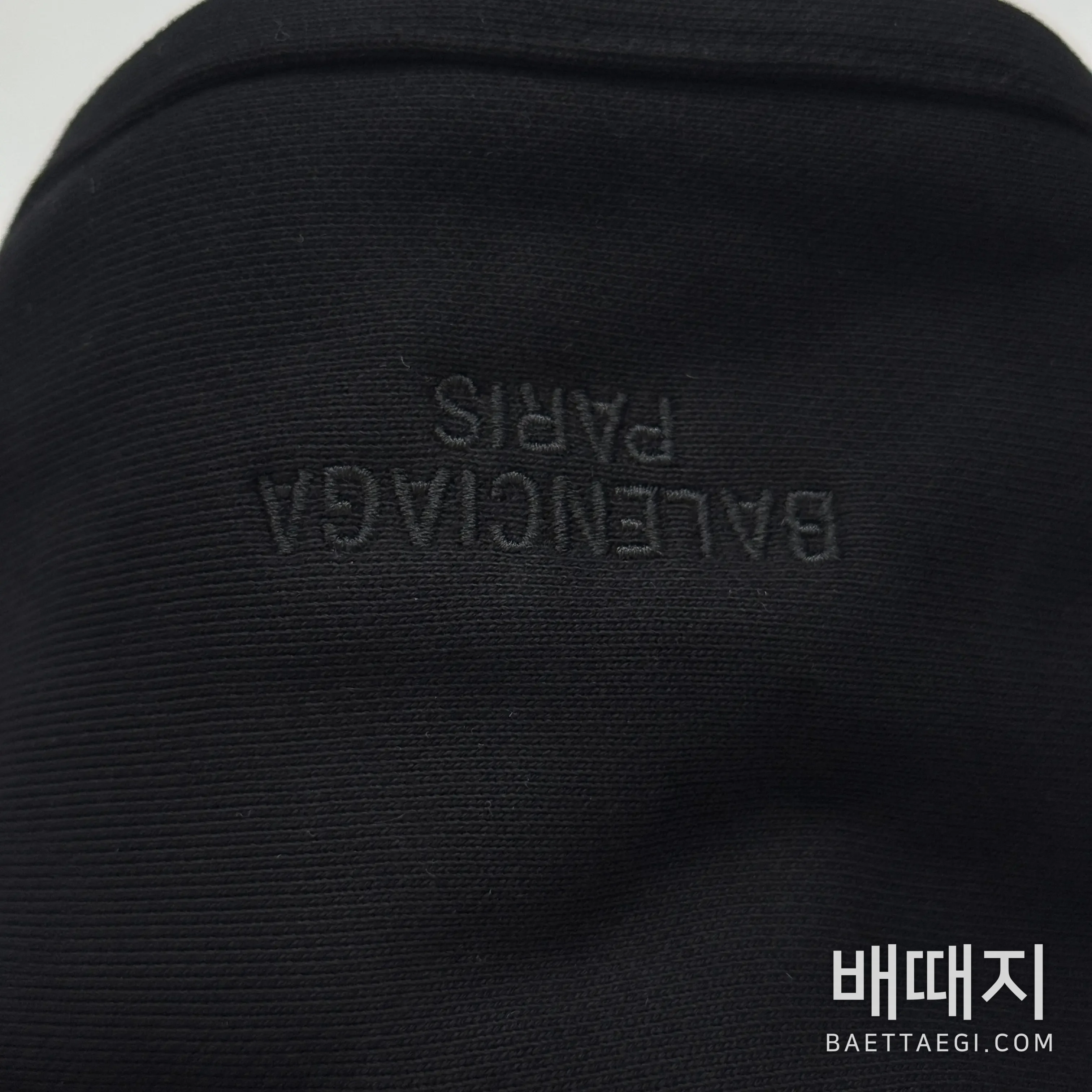 발렌시아가 파리 올 인 봄버 블랙 158465 검수사진 3