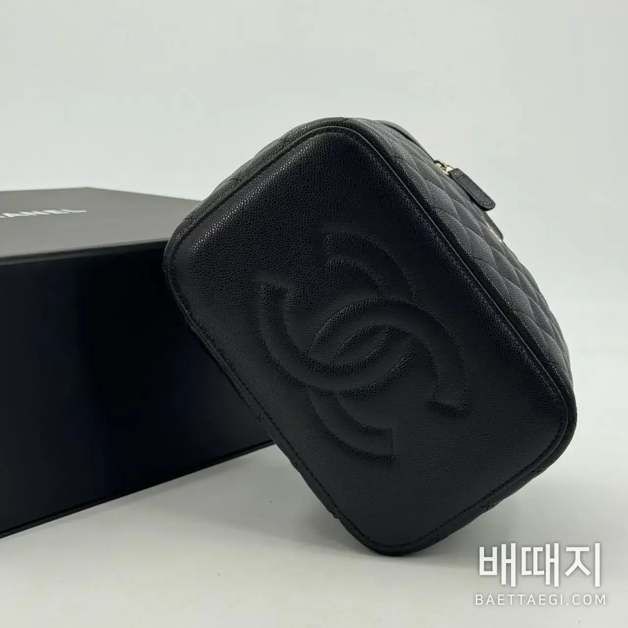 샤넬 블랙 토일러리 핸드백 193247 검수사진 4