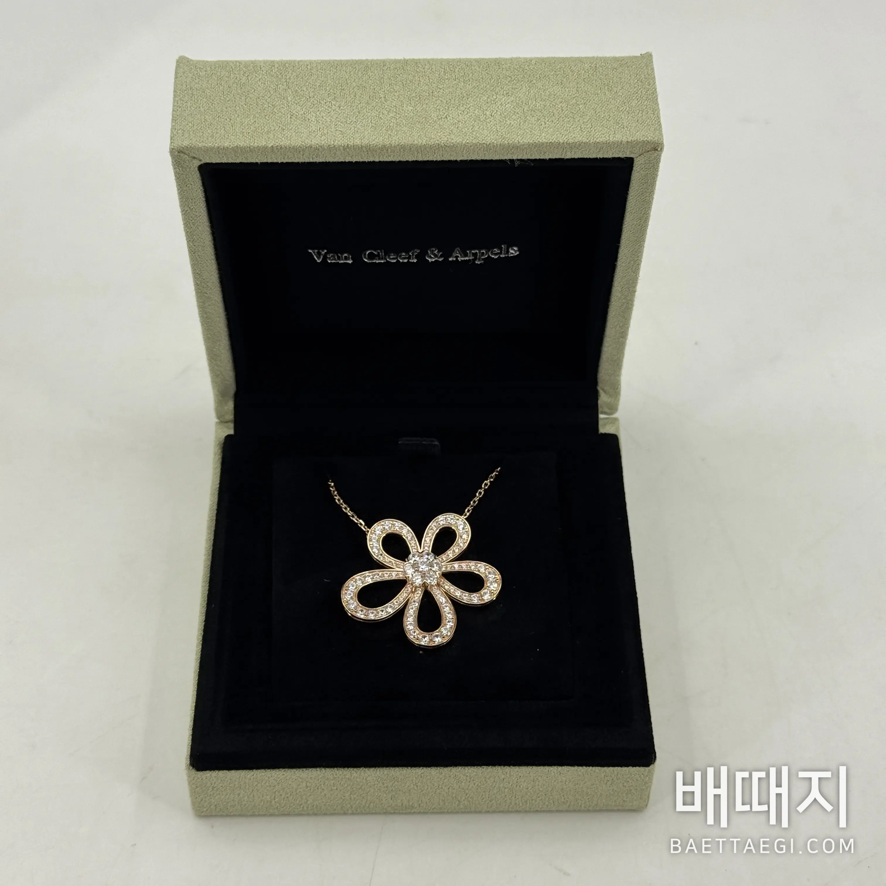 반클리프앤아펠 18k 골드 플로럴 다이아몬드 목걸이 63941 검수사진 2
