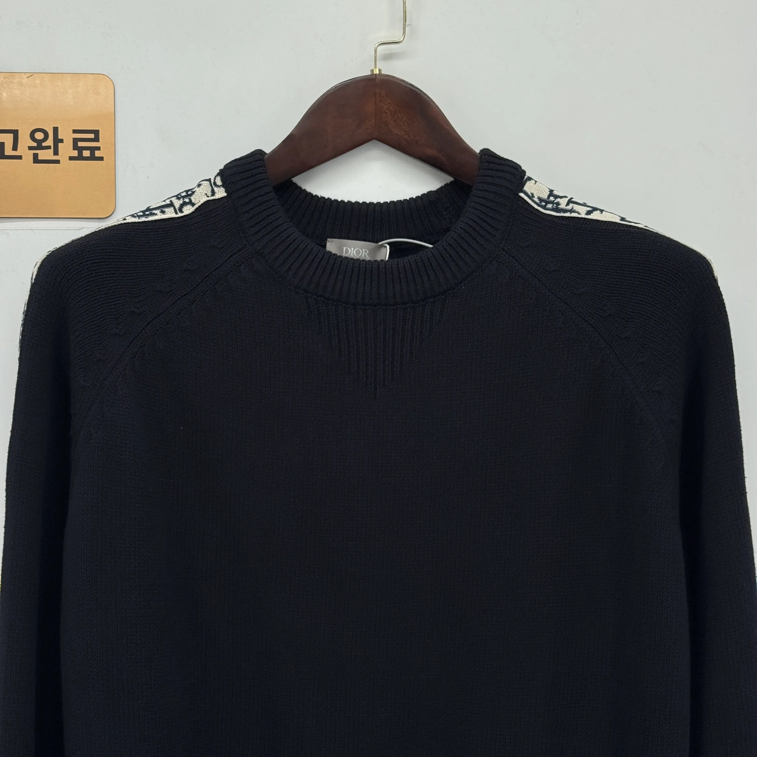 디올 자카드 리본 크루넥 니트 182103 검수사진 2