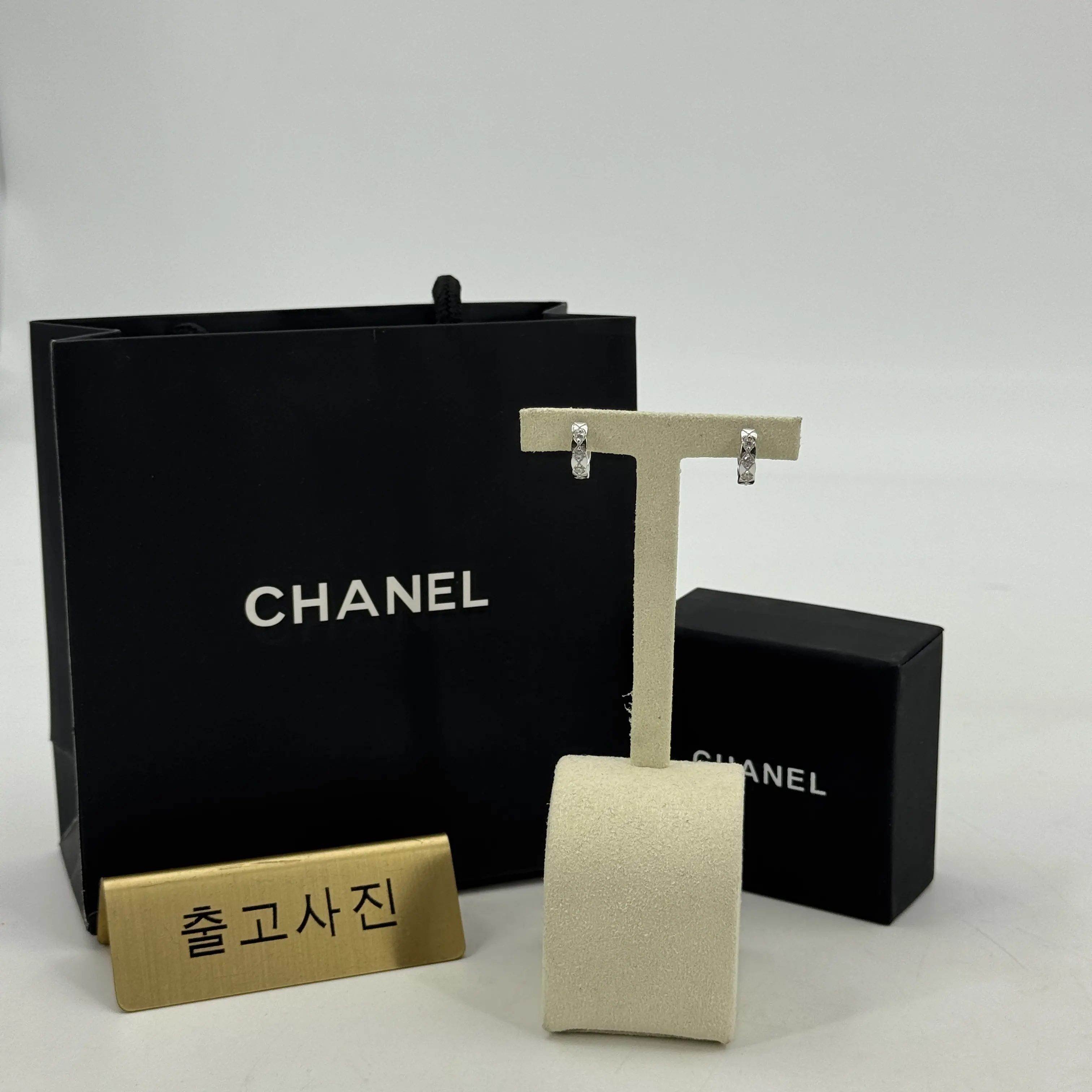 샤넬 화이트골드 코코 크러쉬 귀걸이 178420 검수사진 5