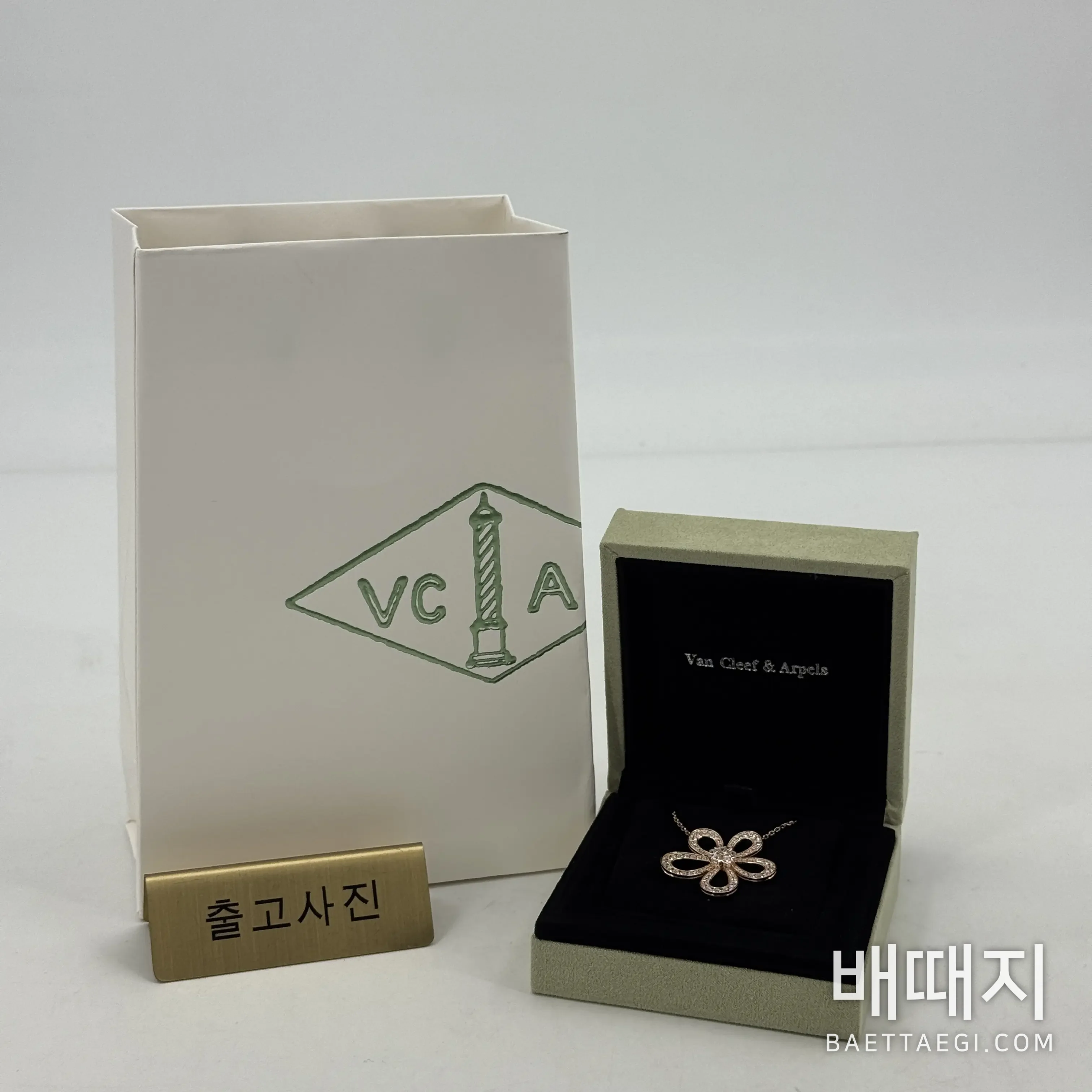 반클리프앤아펠 18k 골드 플로럴 다이아몬드 목걸이 63941 검수사진 1