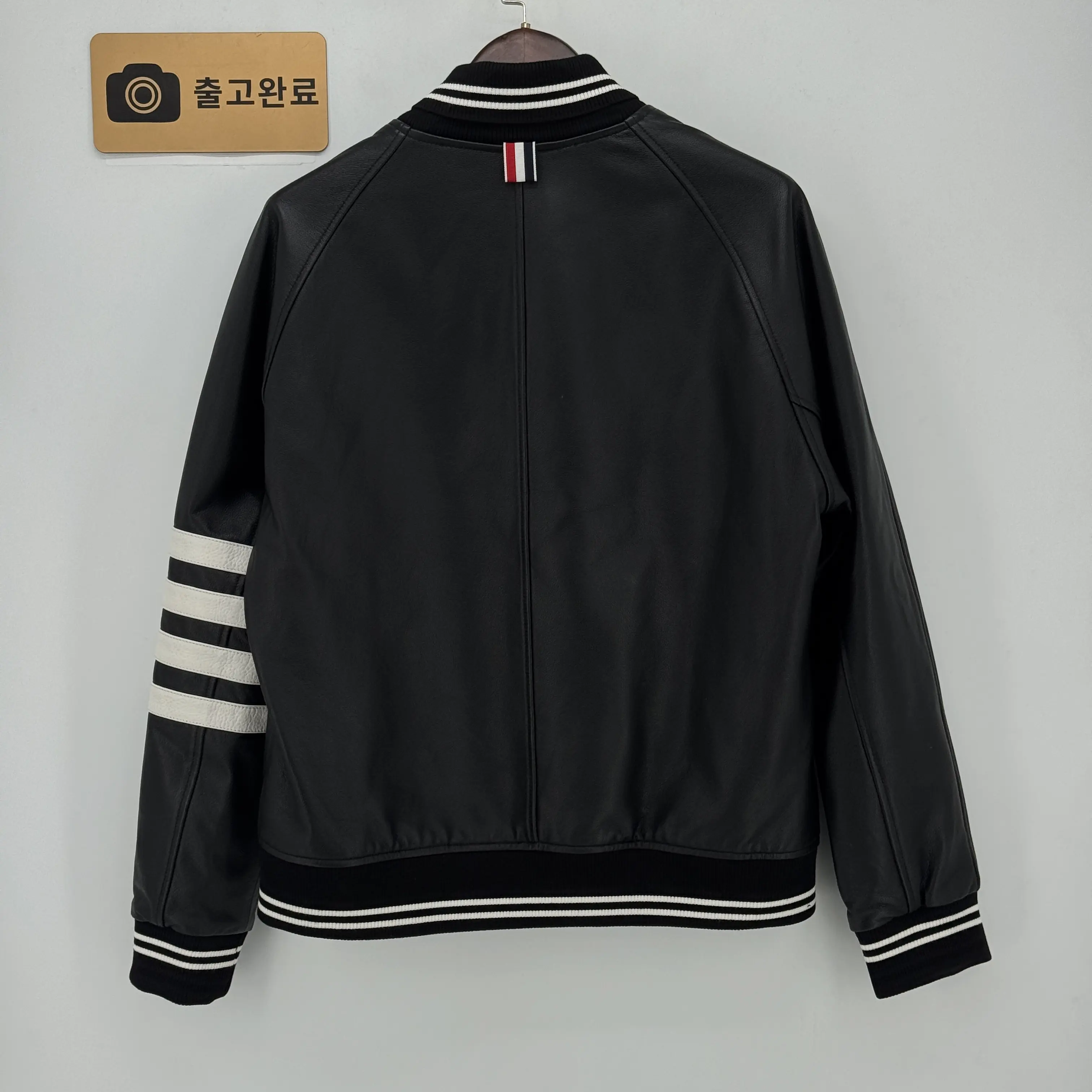 톰브라운 4바 스트라이프 램스킨 베이스볼 자켓 166644 검수사진 6