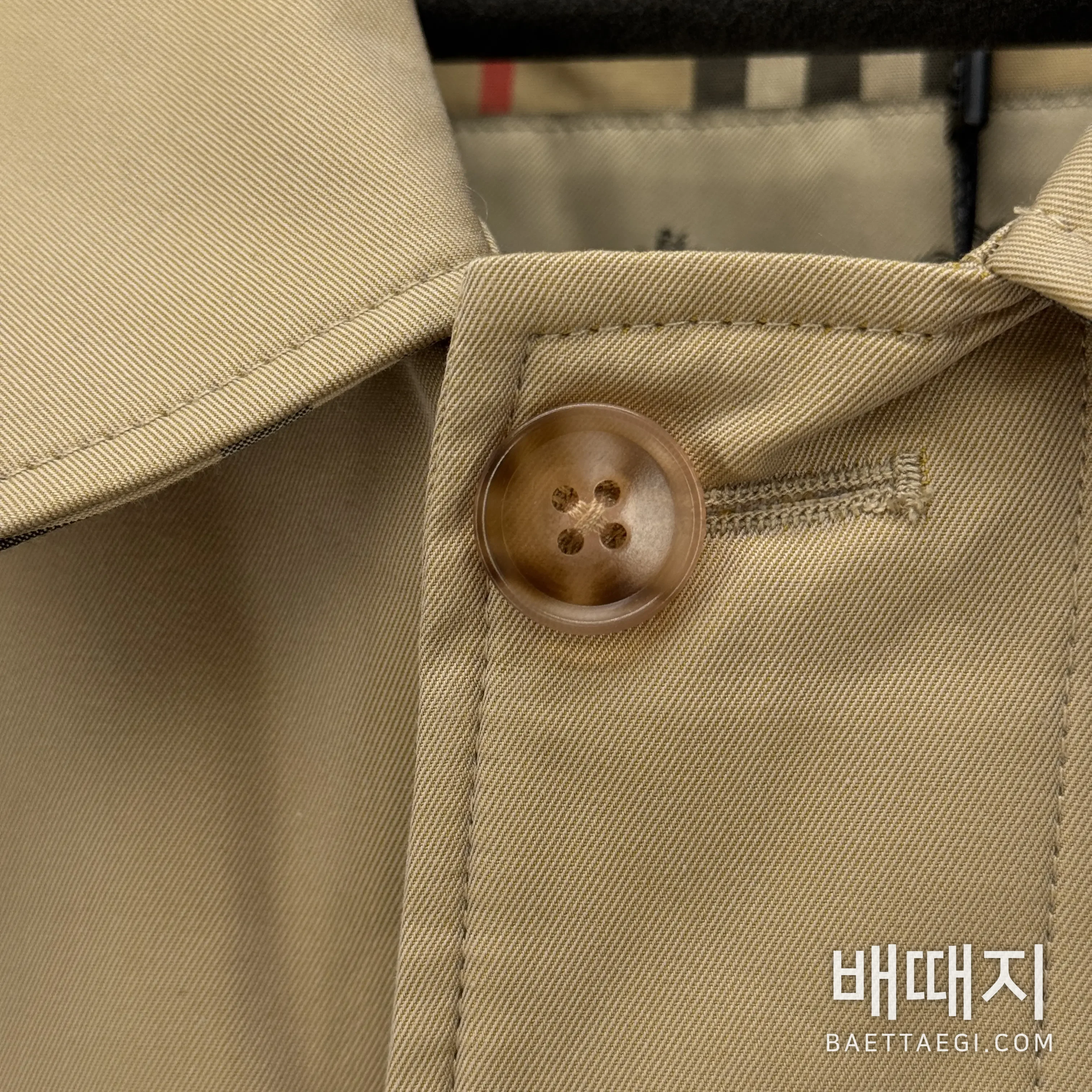 버버리 미드 렝스 캠던 헤리티지 카 코트 검수사진 2