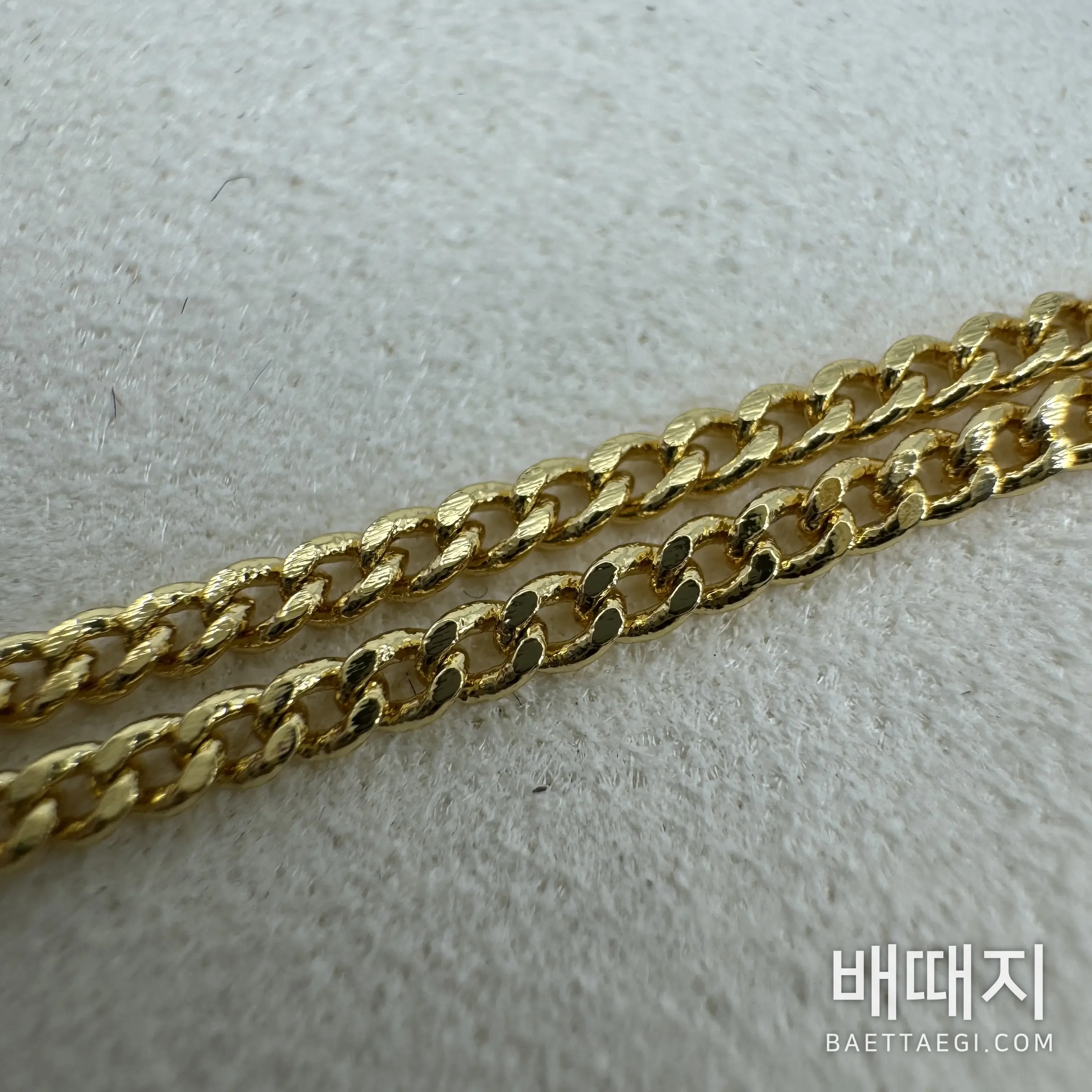 미우미우 화이트 에나멜 하트 목걸이 135641 검수사진 5