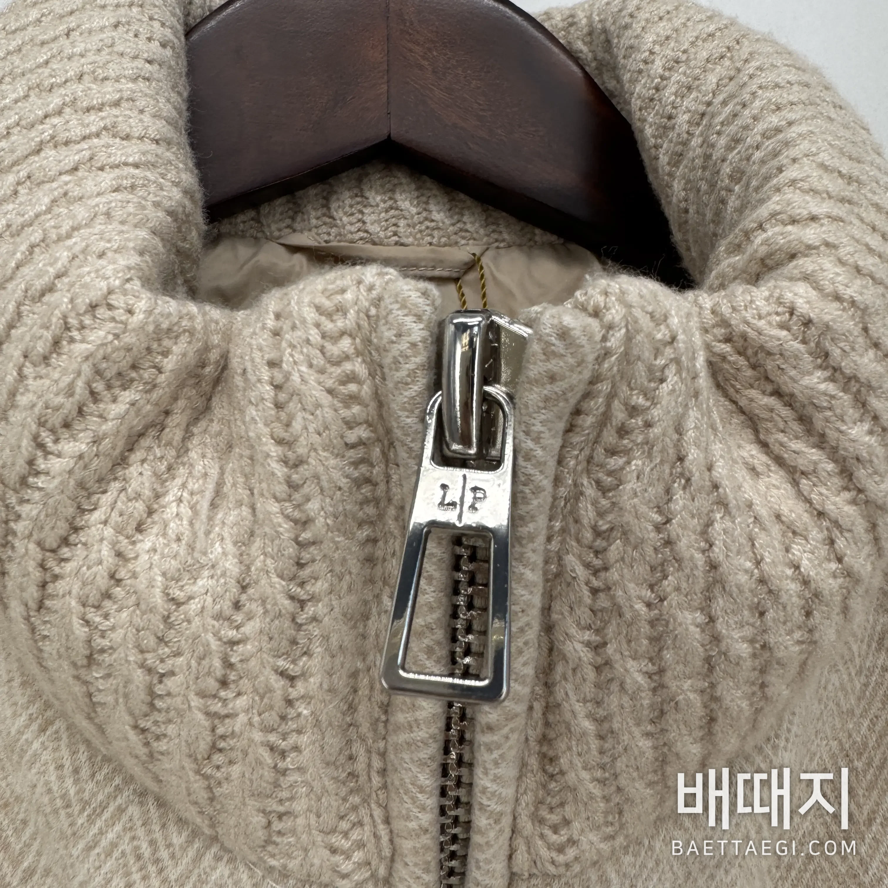 로로피아나 캐시미어 울 니트 구스 다운 남성 패딩 196238 검수사진 3