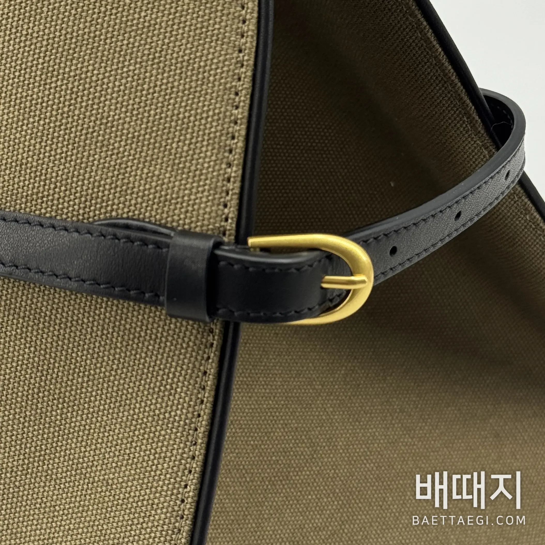 더로우 마고 15 캔버스 가죽 스트랩 가방 205340 검수사진 6