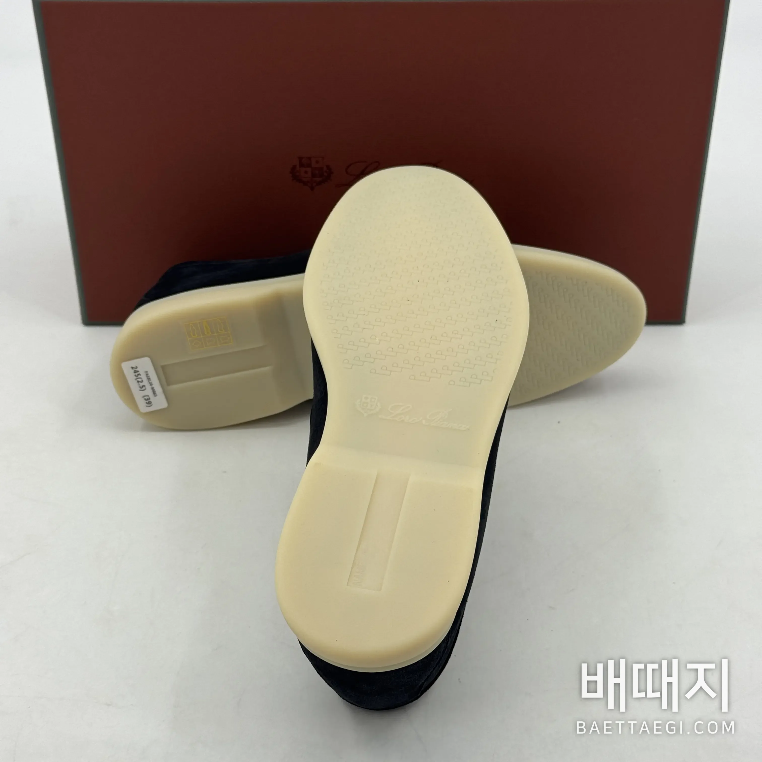 로로피아나 방수 가공 송아지가죽 남성 로퍼 94095 검수사진 7