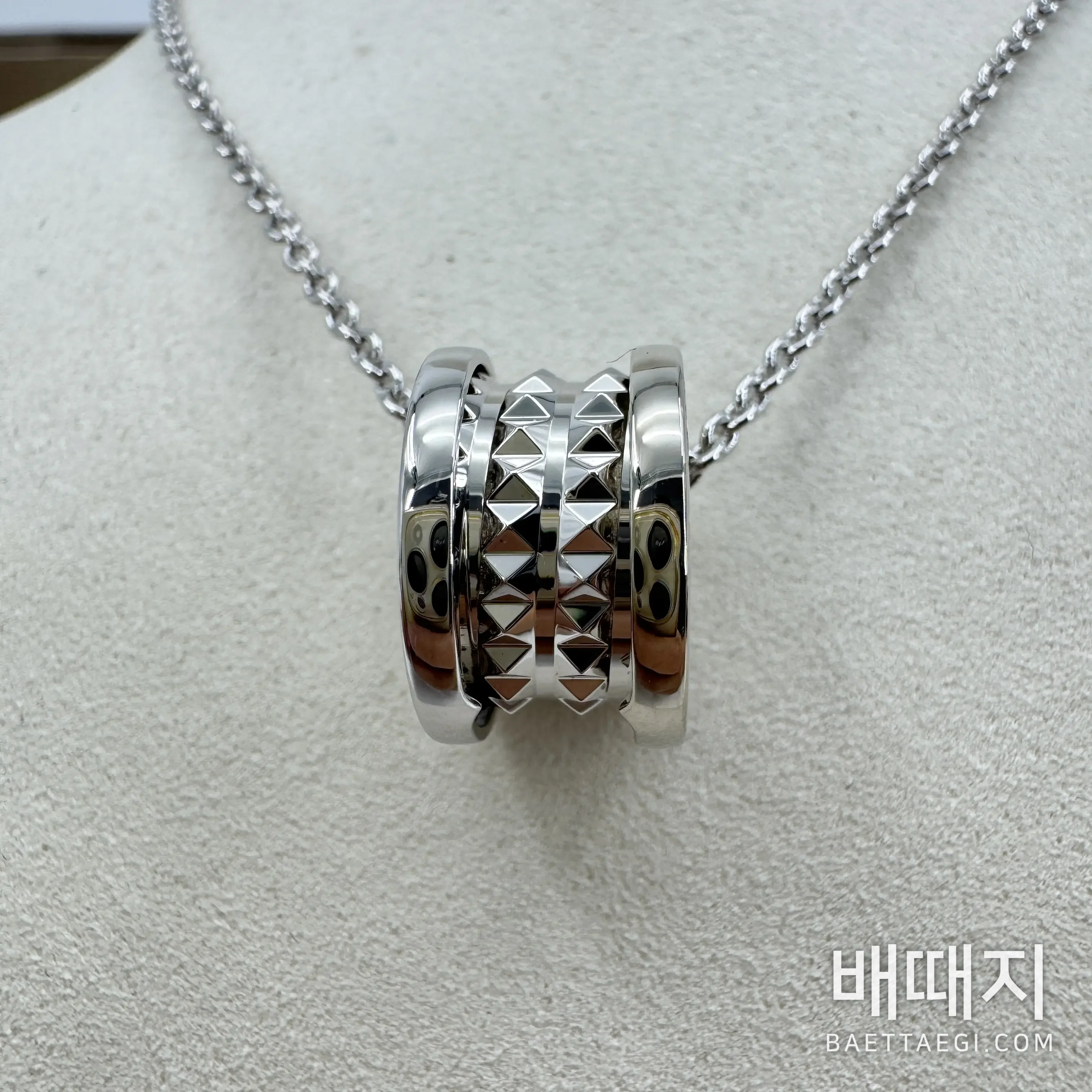 불가리 리틀레드맨 스터드 목걸이 64821 검수사진 3