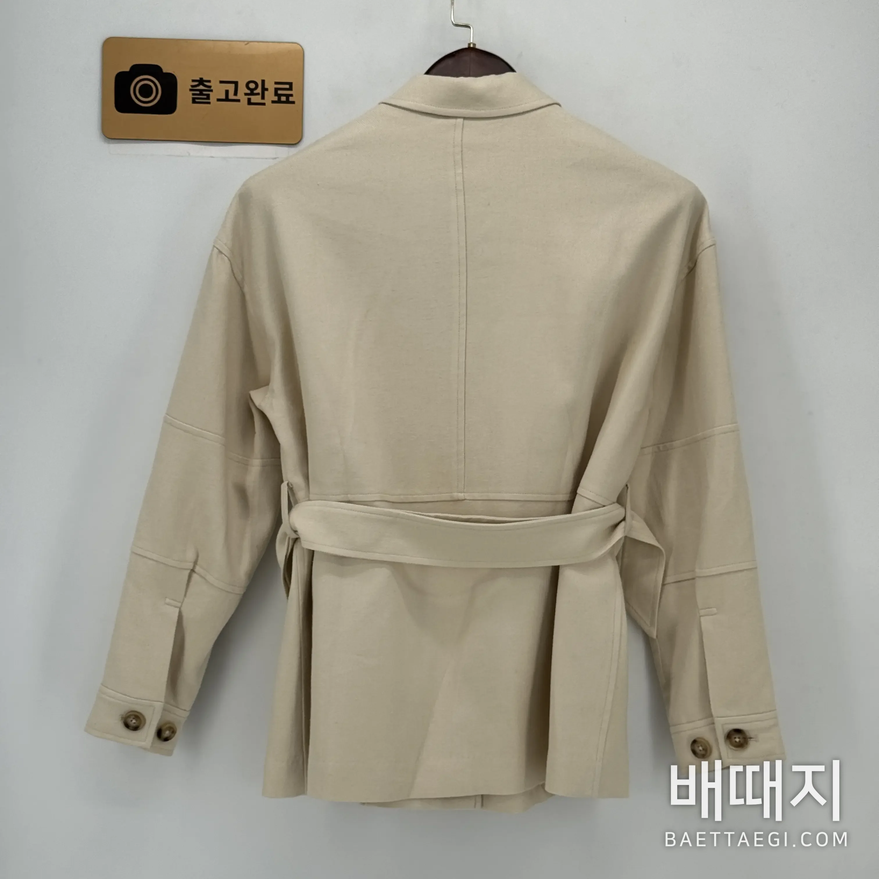 로로피아나 울 트윌 벨티드 여성 자켓 검수사진 5