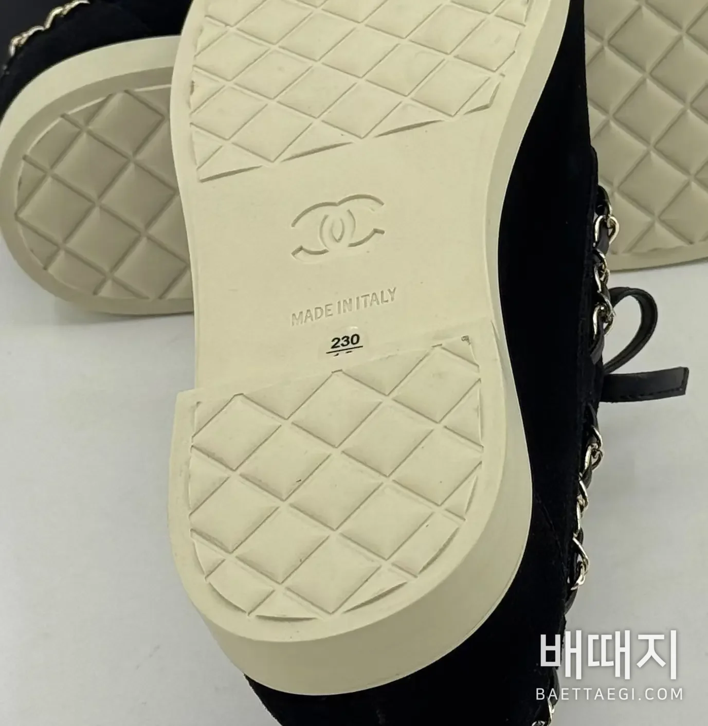 샤넬 26C 라운드 토 레이스업 스웨이드 신발 93134 검수사진 8