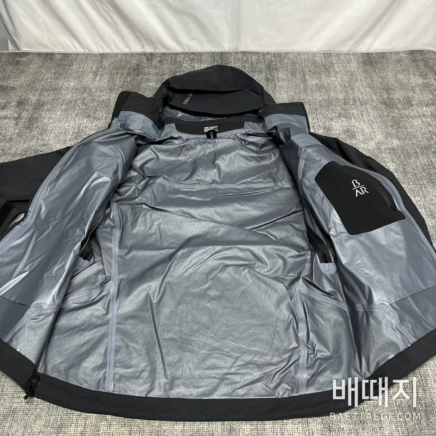 아크테릭스 [TZ] 베타 AR 자켓 블랙 200172 Arc'teryx Beta AR Jacket Black AR2026 검수사진 4