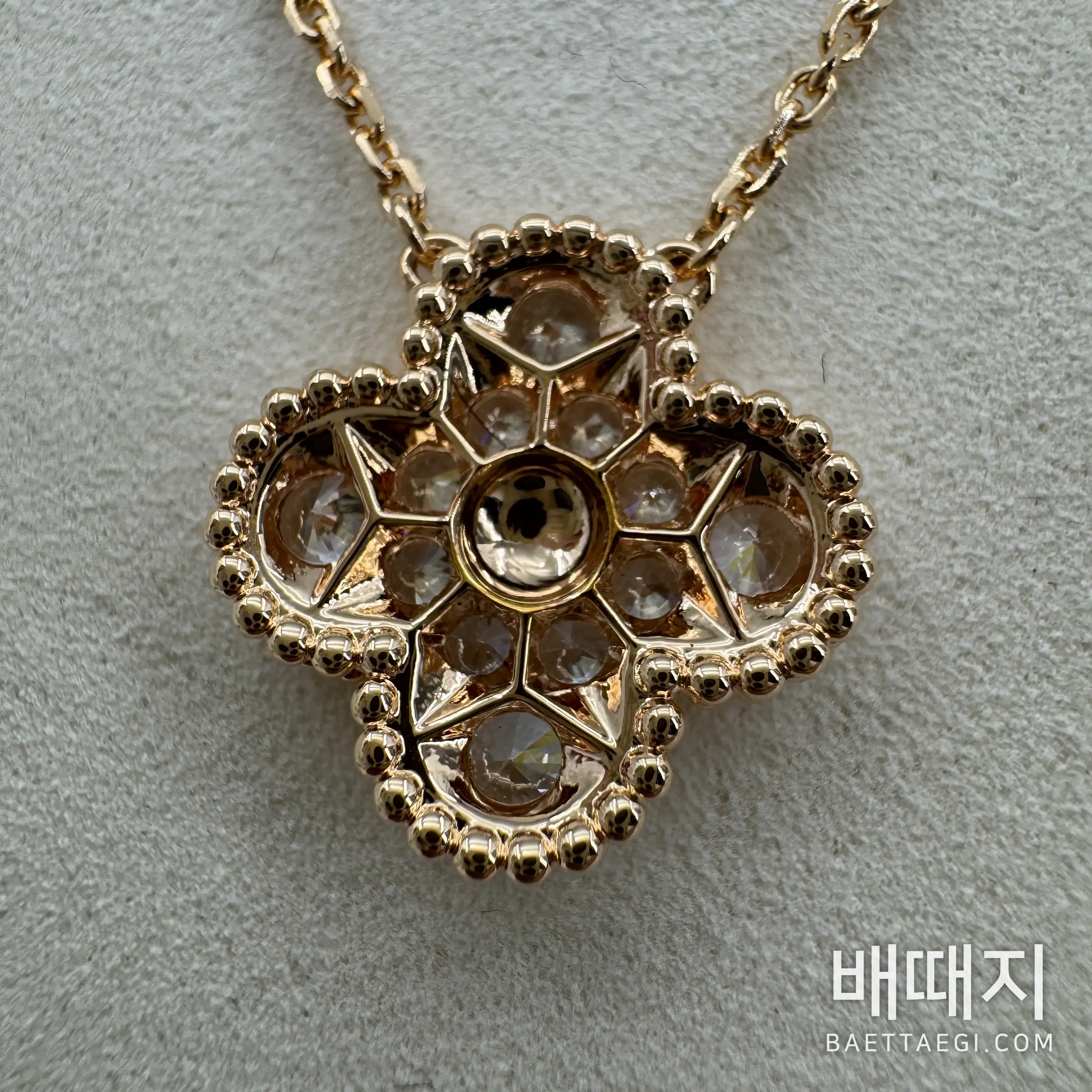 반클리프앤아펠 풀 다이아몬드 사엽 클로버 목걸이 178559 검수사진 5