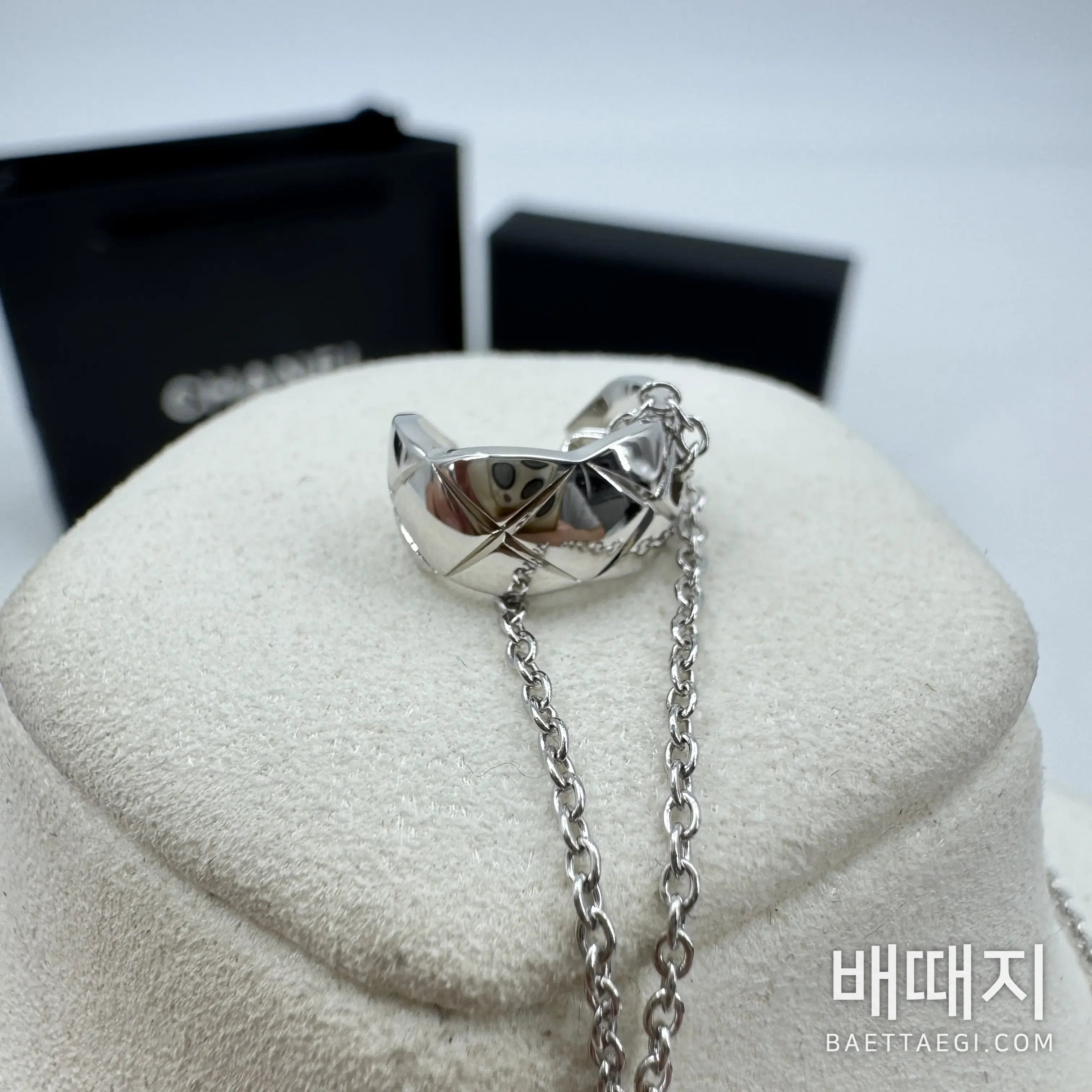 샤넬 코코 크러시 달 장식 목걸이 178424 검수사진 5