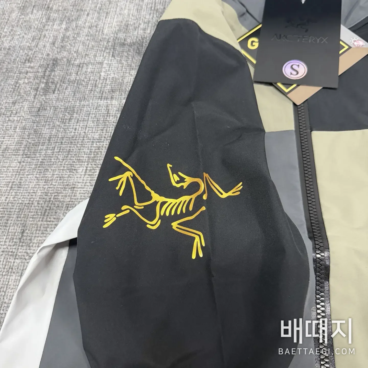 아크테릭스 빔즈 베타 자켓 디멘션 일본 한정 200147 Arc'teryx BEAMS Beta Jacket Dimensions 검수사진 5