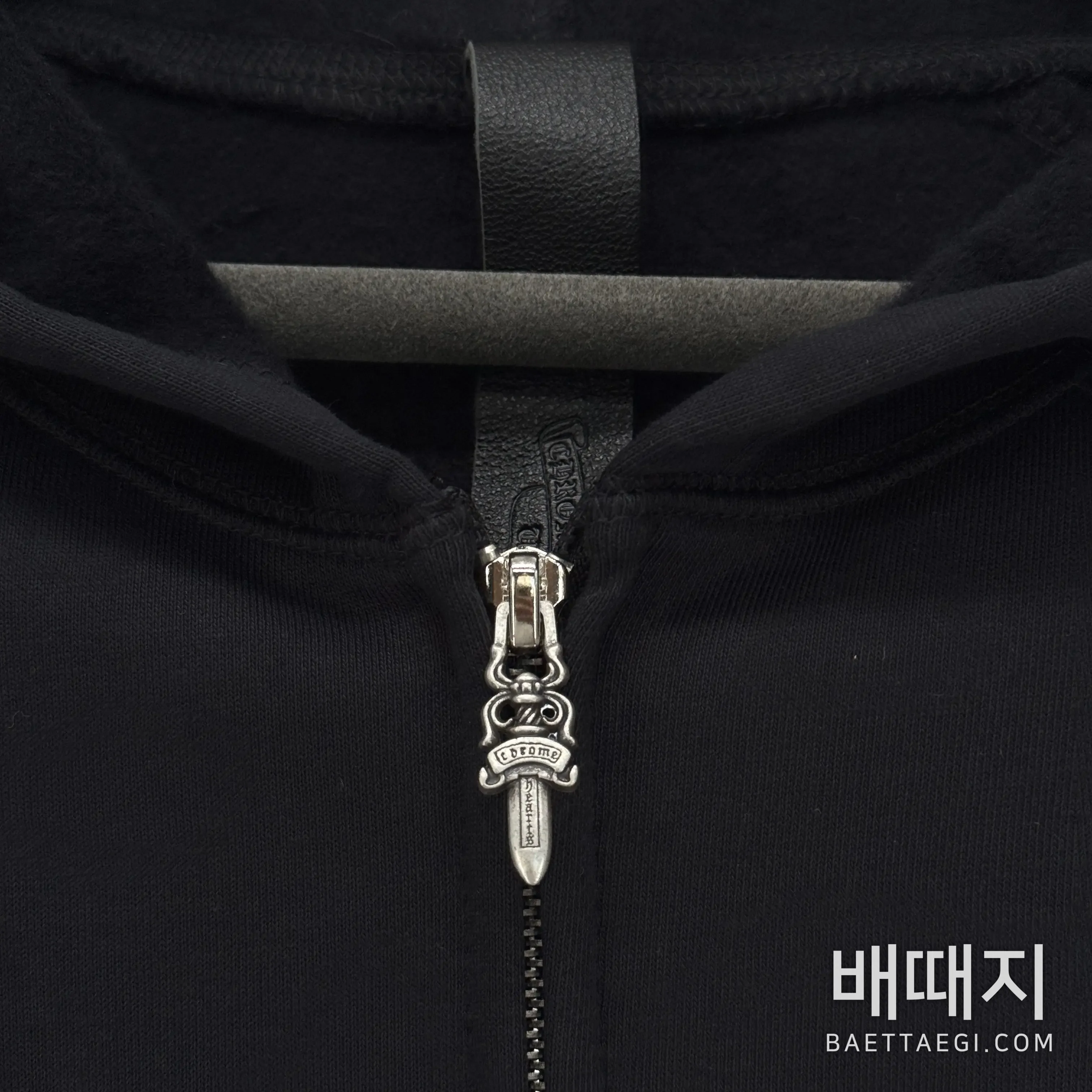 크롬하츠 가죽 안감 후드 집업 맨투맨 검수사진 3