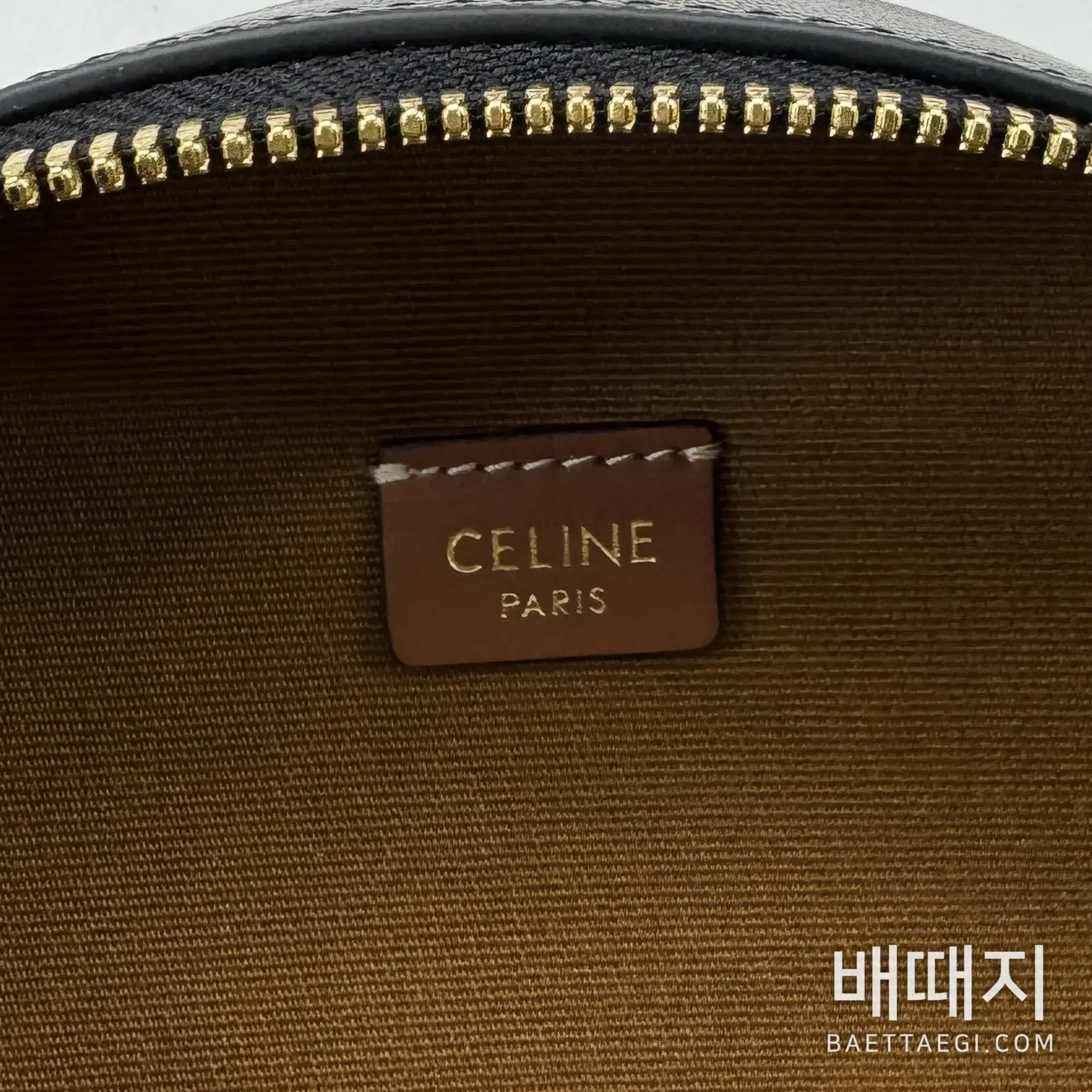 셀린느 모노그램 반달 하프문 가방 10K642 검수사진 7