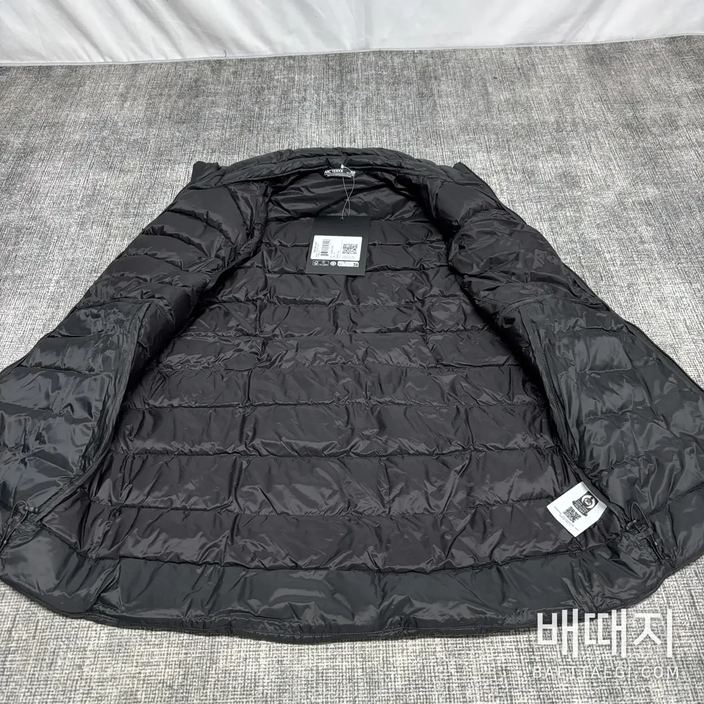 아크테릭스 [TZ] 세리움 베스트 블랙 실버 200170 Arc'teryx Cerium Vest Black 검수사진 5